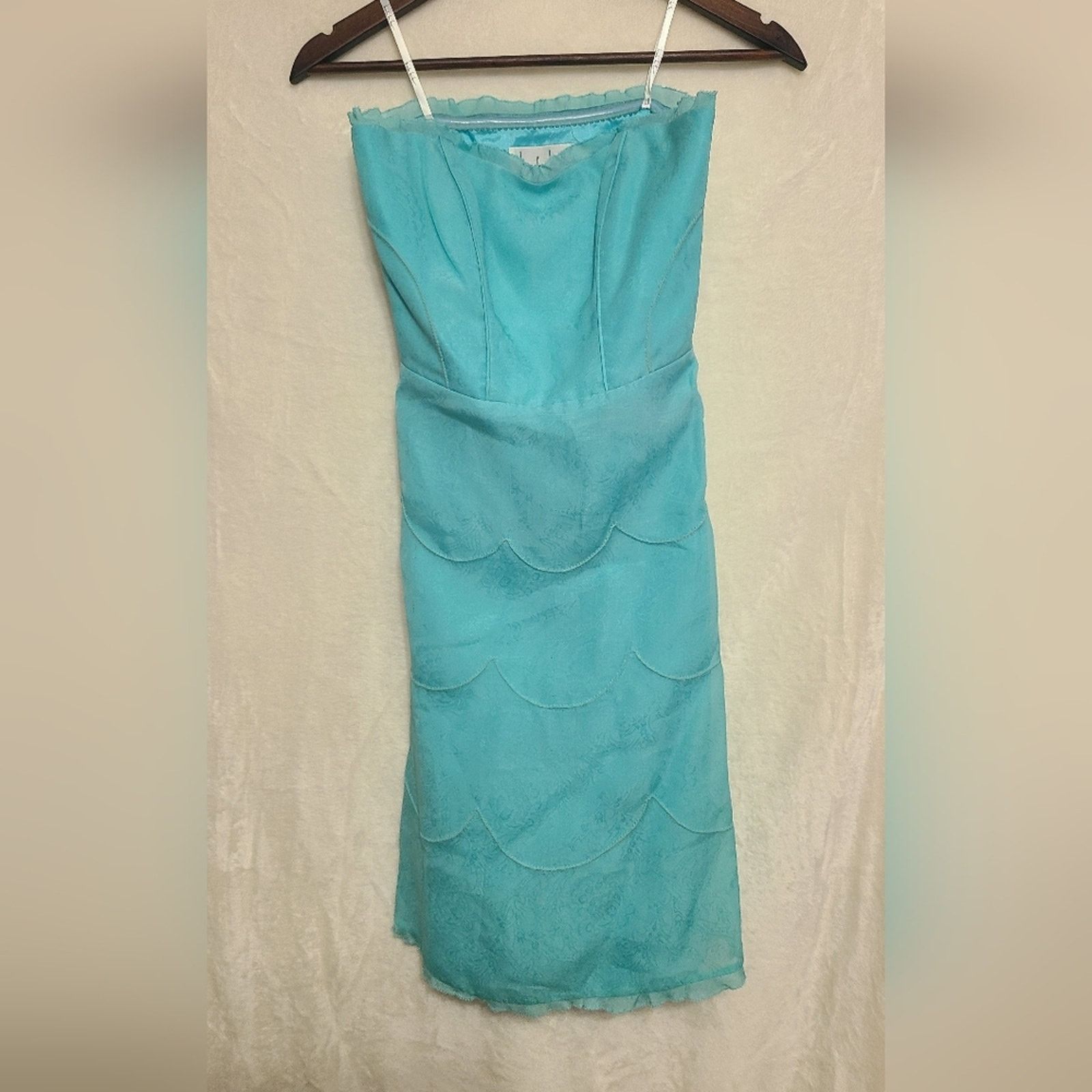 Nicole Miller Nicole Miller Collection Aqua Strapless Dress Size 2 Size XS / US 0-2 / IT 36-38 - 1 Thumbnail