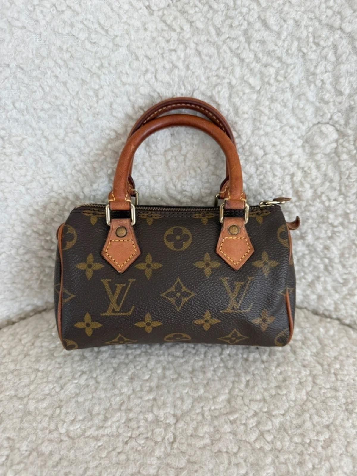Louis Vuitton Louis Vuitton Nano Speedy Size ONE SIZE - 1 Thumbnail