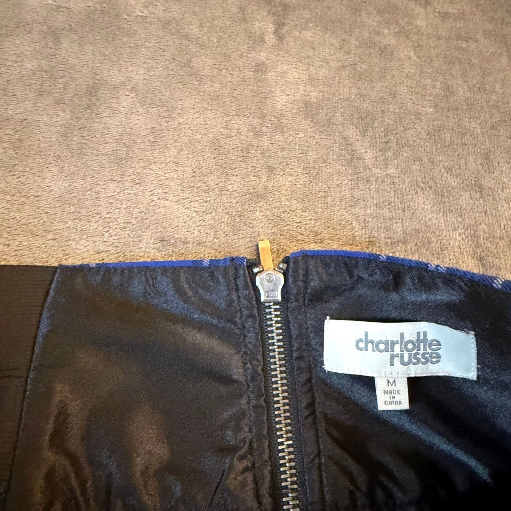 Vintage Charlotte Russe Plaid Skirt Women's Knee Length A-Line Blue Wool-Like Flannel Zip Pockets Zipper Casual Fall Spring Size 32" / US 10 / IT 46 - 2 Thumbnail