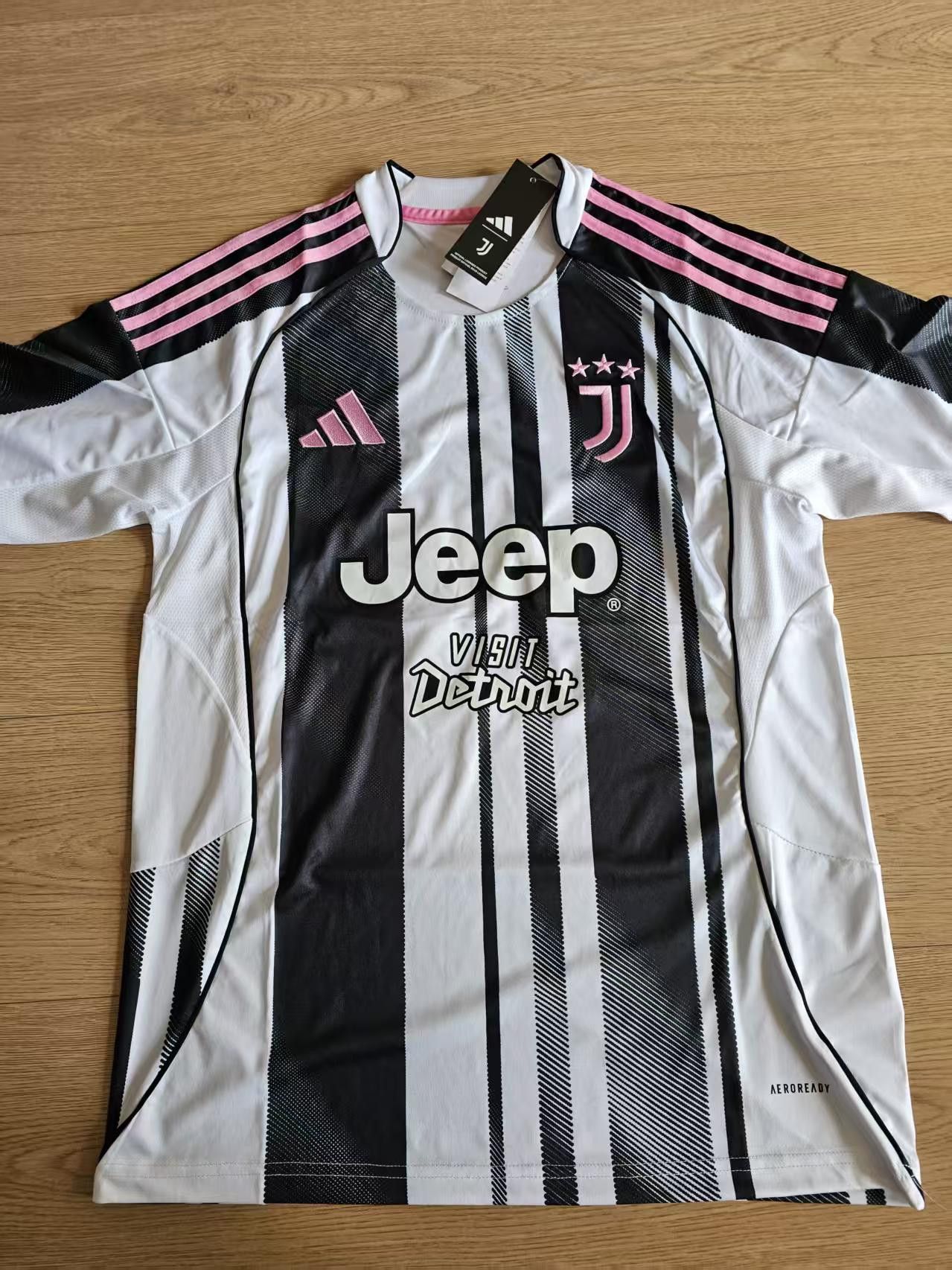 Other 2025 2026 Juventus Jersey Home Size US XXL / EU 58 / 5 - 1 Thumbnail