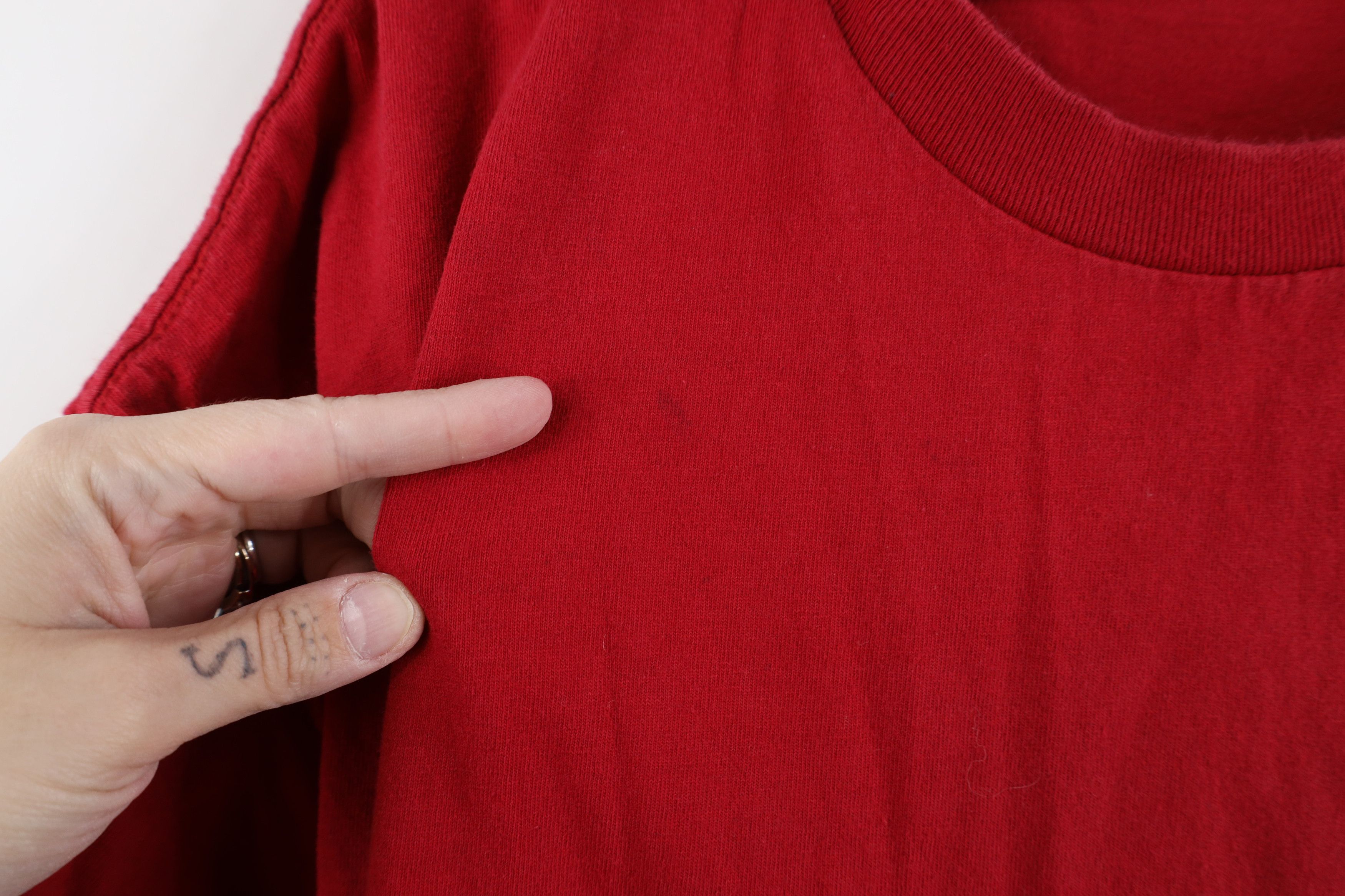 Vintage Vintage 90s Streetwear Hawaii Hang Loose Surfing T-Shirt Red Size US XXL / EU 58 / 5 - 6 Thumbnail