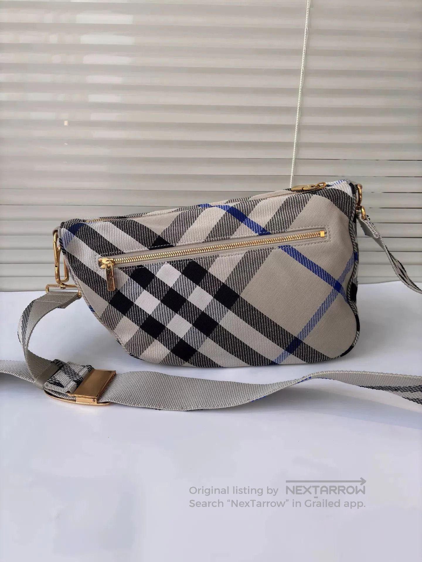 Burberry Burberry Canvas Check Crossbody Bag. Size ONE SIZE - 3 Thumbnail