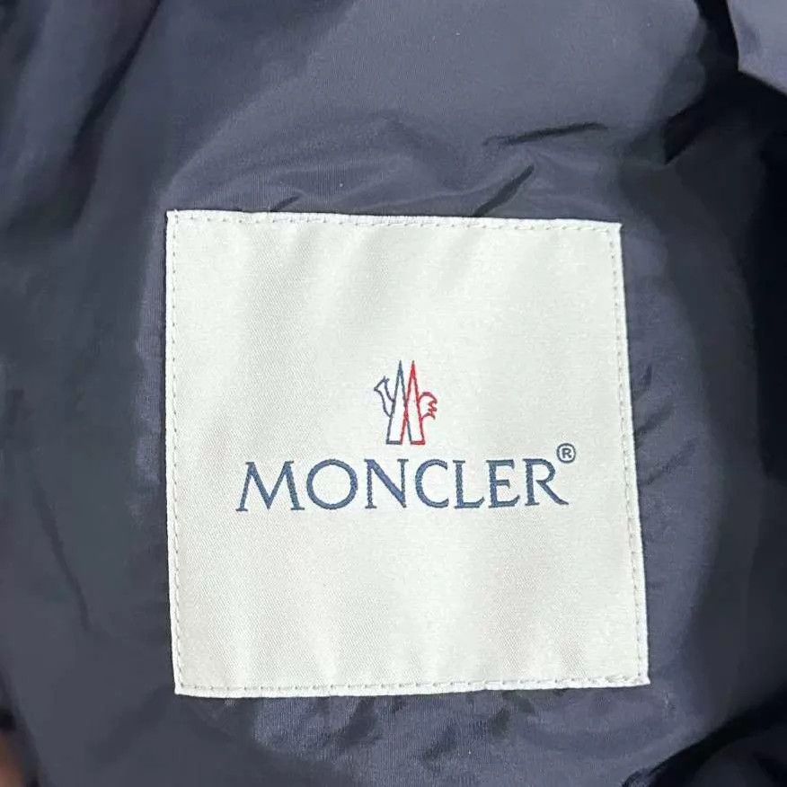 Moncler Moncler Navy Blue Logo Sleeve Jacket Size 1 Size US S / EU 44-46 / 1 - 5 Thumbnail
