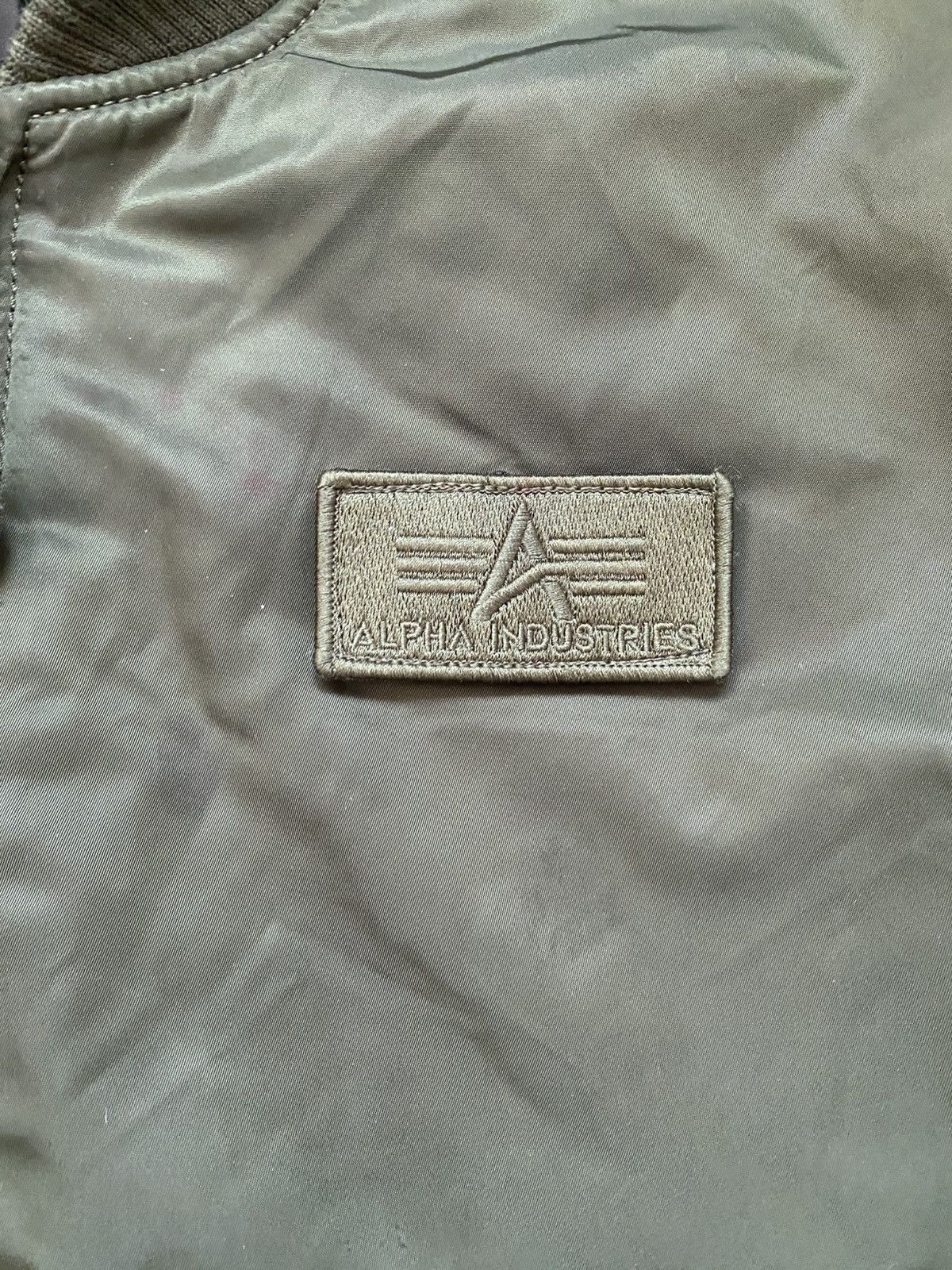 Alpha Industries Alpha Industries MA-1 Men's Bomber Jacket in Sage Green Size US L / EU 52-54 / 3 - 9 Thumbnail