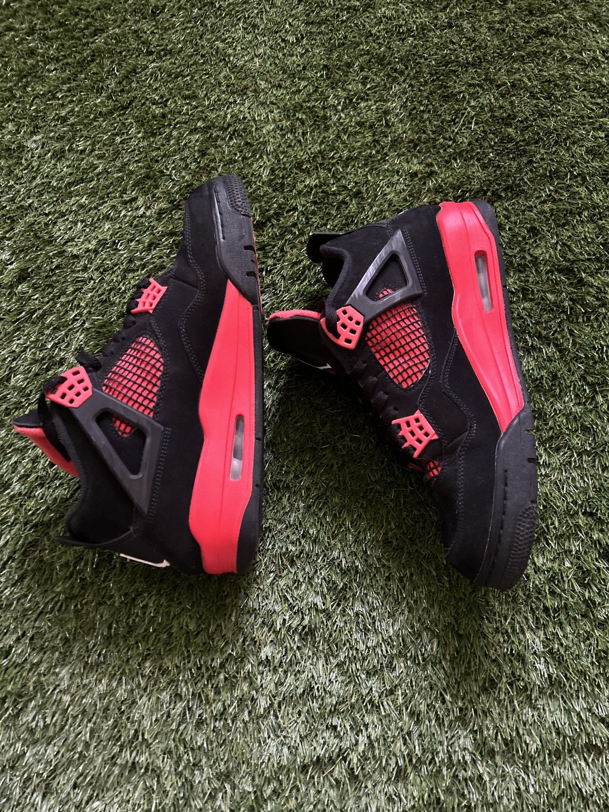 Jordan Brand Jordan 4 Red Thunder Size US 10 / EU 43 - 10 Thumbnail
