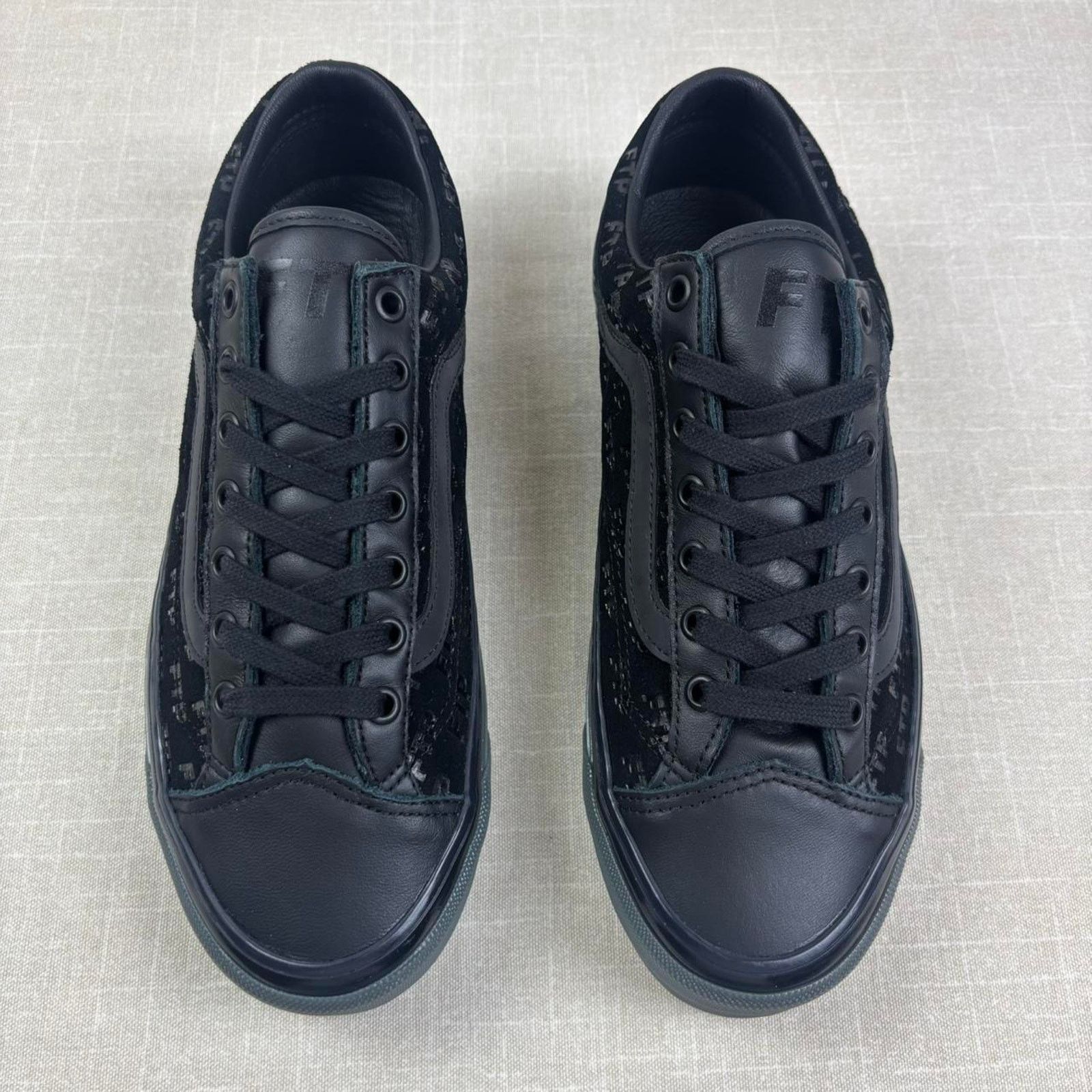 Vans 🖤 Vans x FTP Old Skool "Black" 10M Size US 10 / EU 43 - 3 Thumbnail
