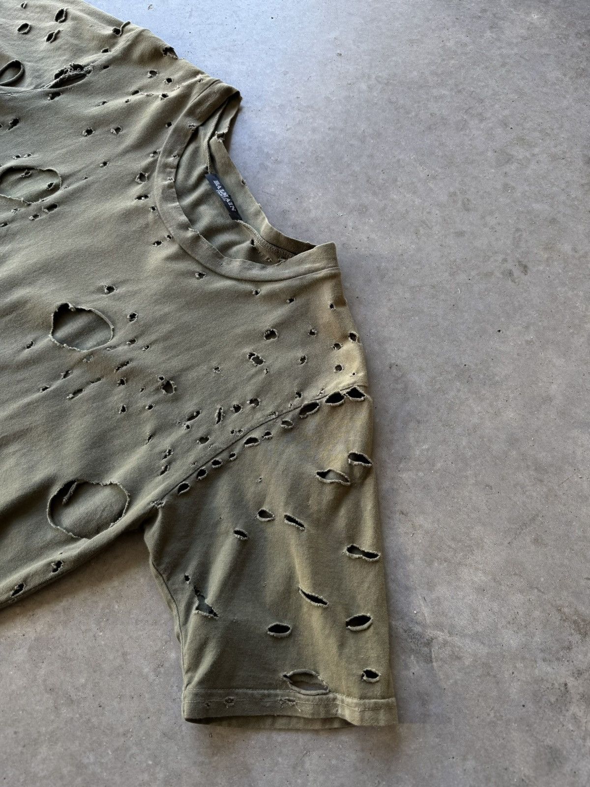 Balmain Balmain SS10 Bullet / Destroyed Military Shirt Decarnin Size US XS / EU 42 / 0 - 3 Thumbnail