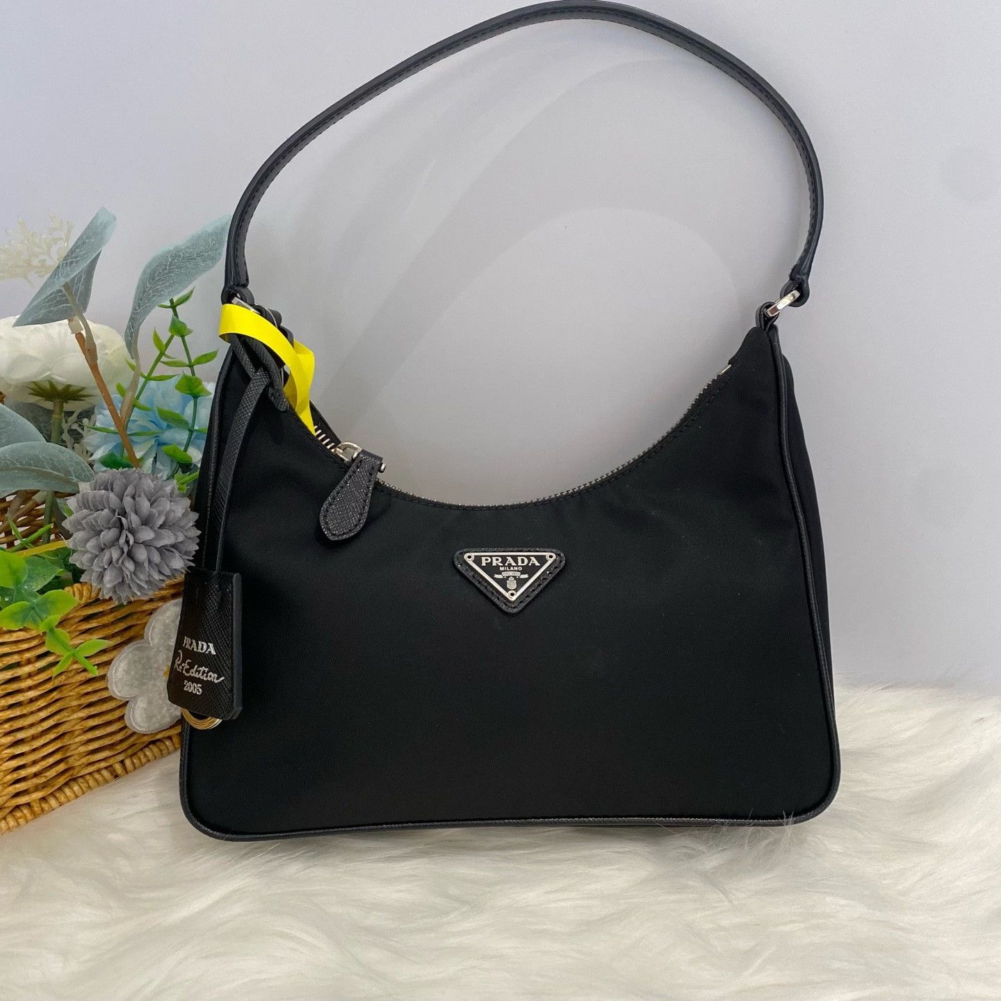 Prada Pre-loved Bag Very good condition Size ONE SIZE - 1 Thumbnail