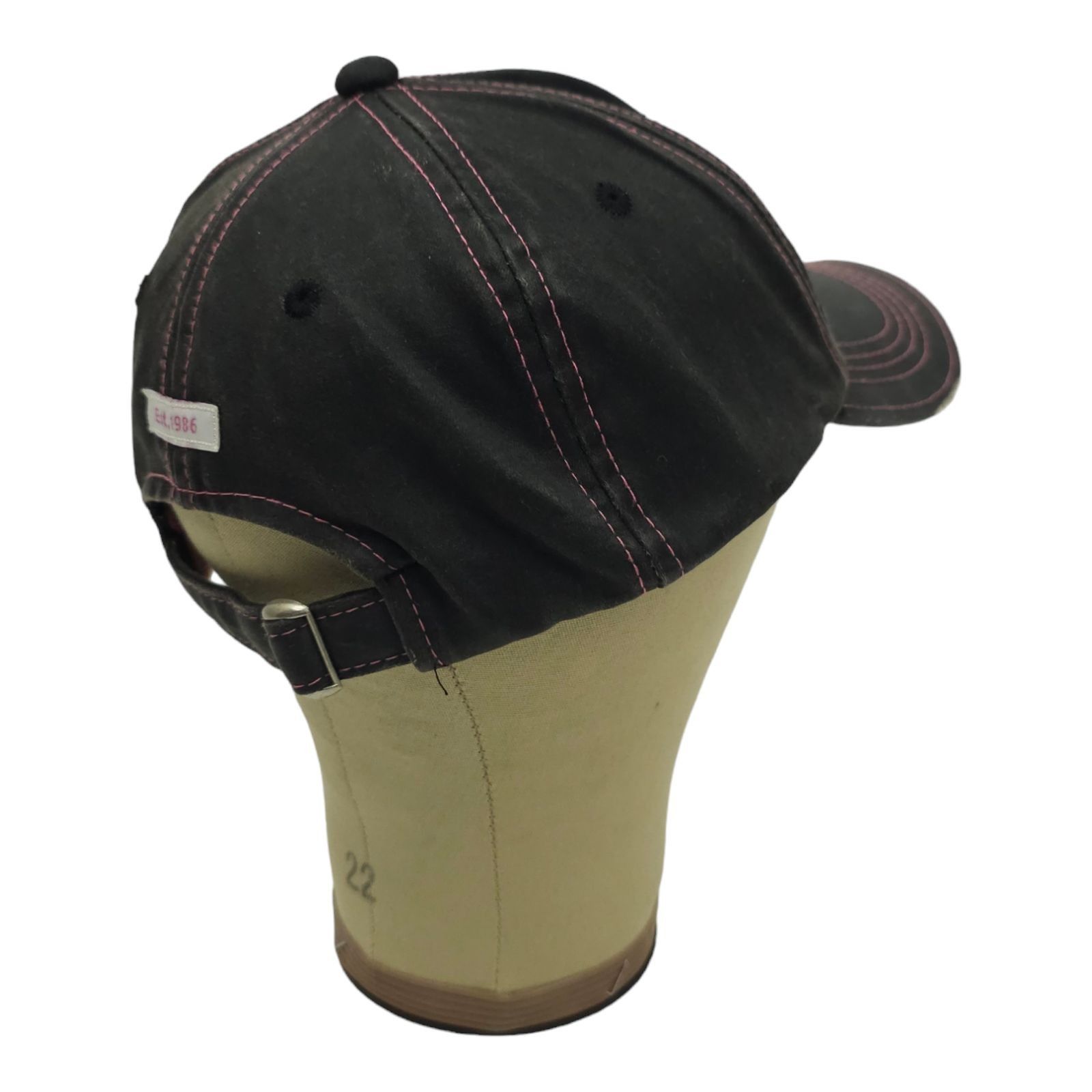 Signatures Mossy Oak Black Pink Distressed Tuck Strap Adjustable Cap Size ONE SIZE - 13 Thumbnail