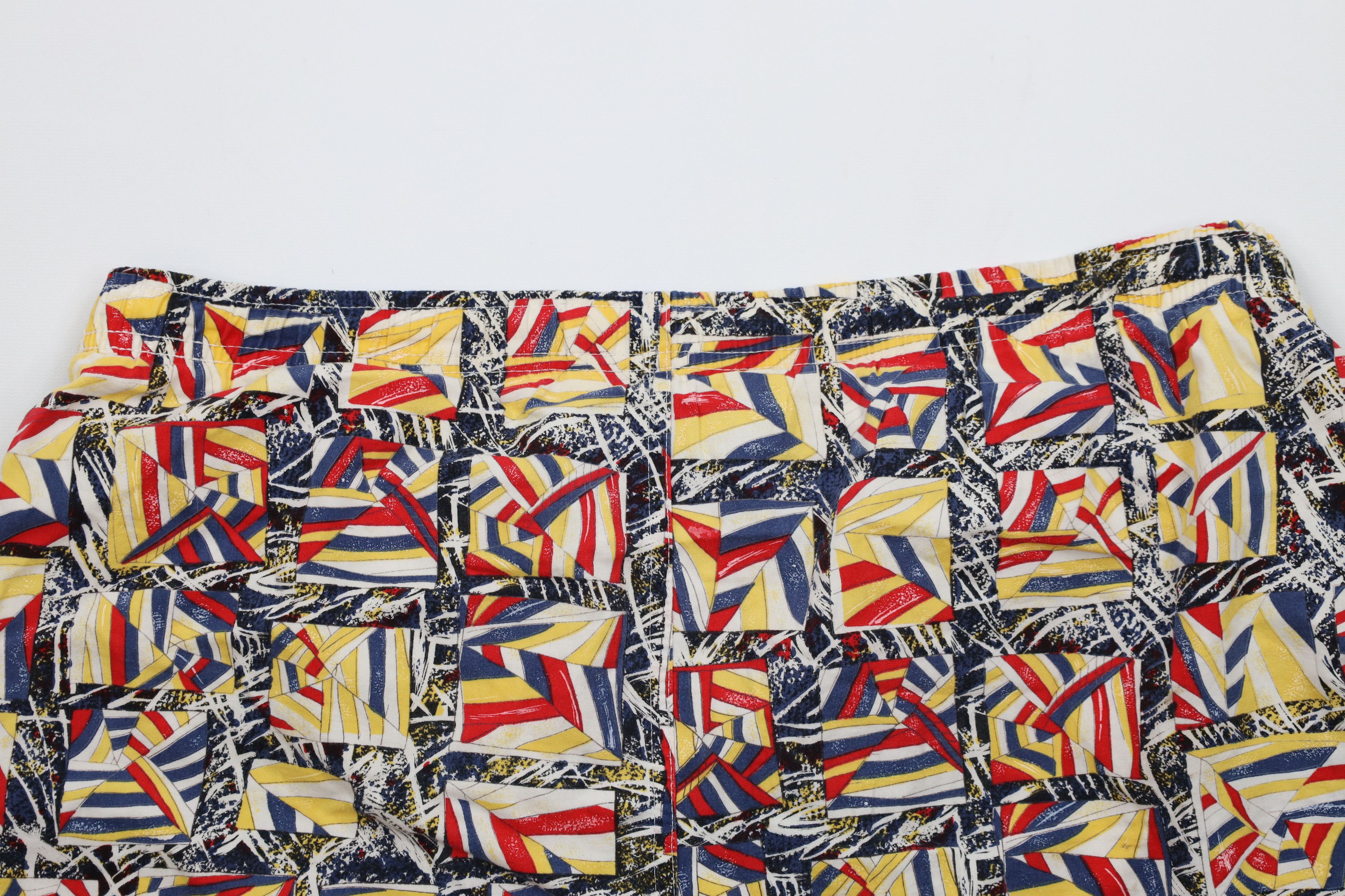 Vintage Vintage 90s Hobie Abstract Sailing Flags Lined Shorts Trunks Size US 32 / EU 48 - 11 Thumbnail