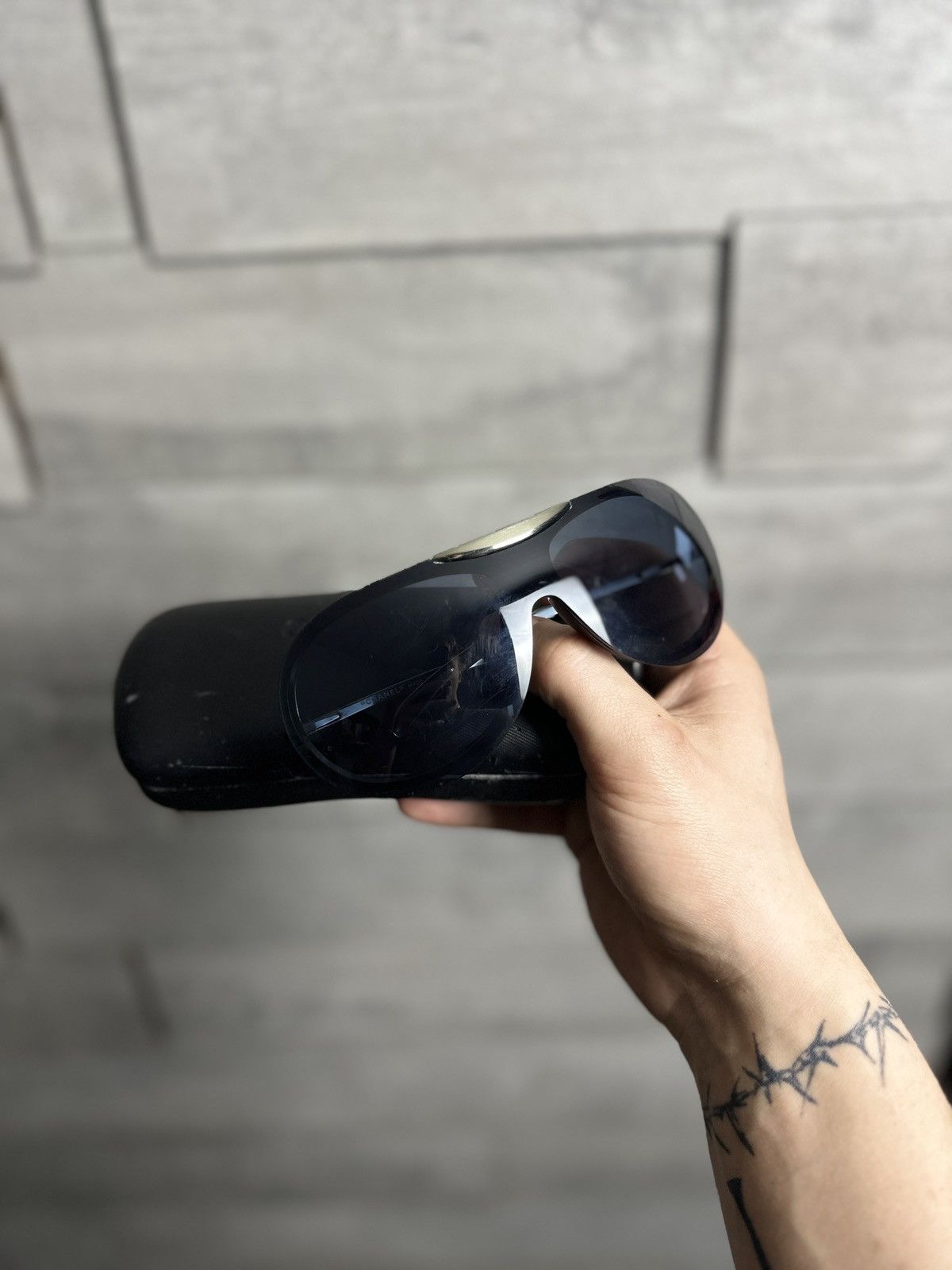 Chanel CHANEL Sunglasses Size ONE SIZE - 1 Thumbnail