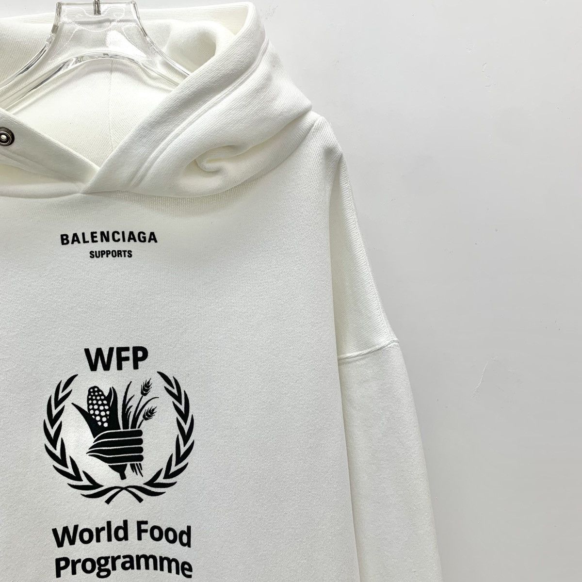 Balenciaga Balenciaga x WFP Hooded Long Sleeve Sweatshirt K26WX Size US S / EU 44-46 / 1 - 3 Thumbnail