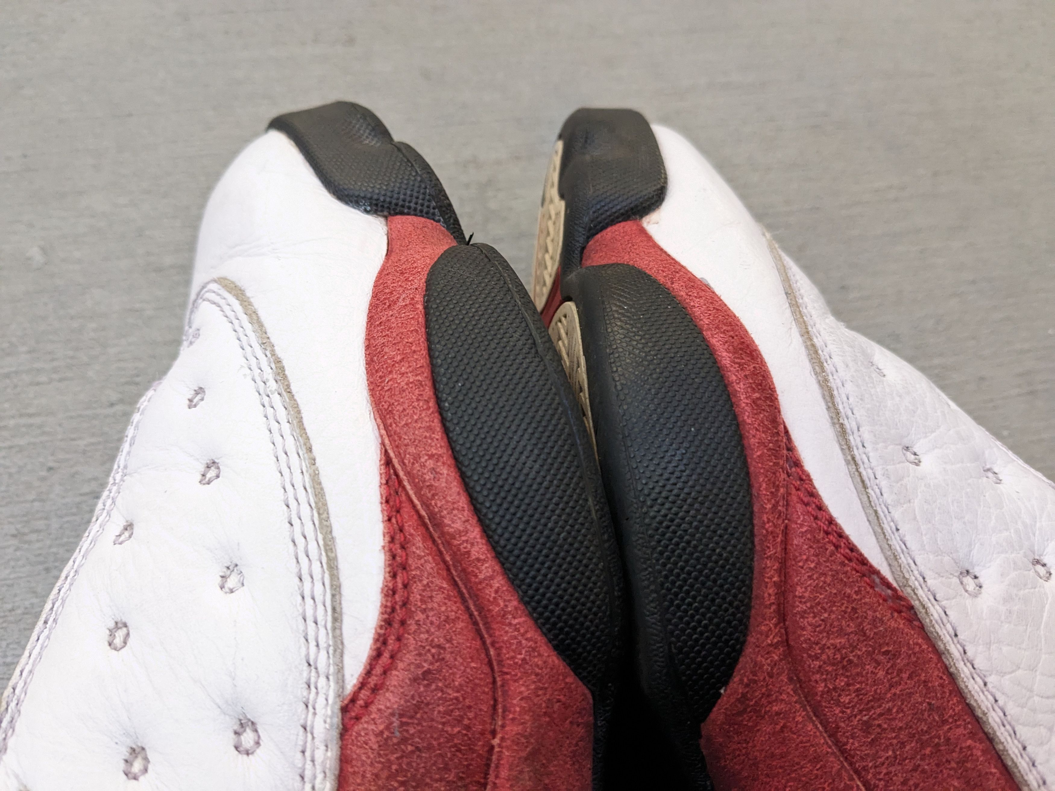 Jordan Brand Nike Air Jordan 13 Cherry Size 10.5 Chicago 414571-122 Size US 10.5 / EU 43-44 - 4 Thumbnail