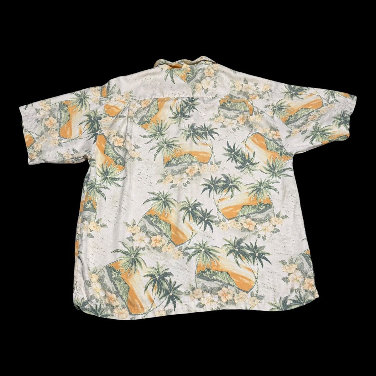 Tommy Bahama Tommy Bahama Beach Multicolor Button Up Shirt Adult Large Size US L / EU 52-54 / 3 - 3 Thumbnail