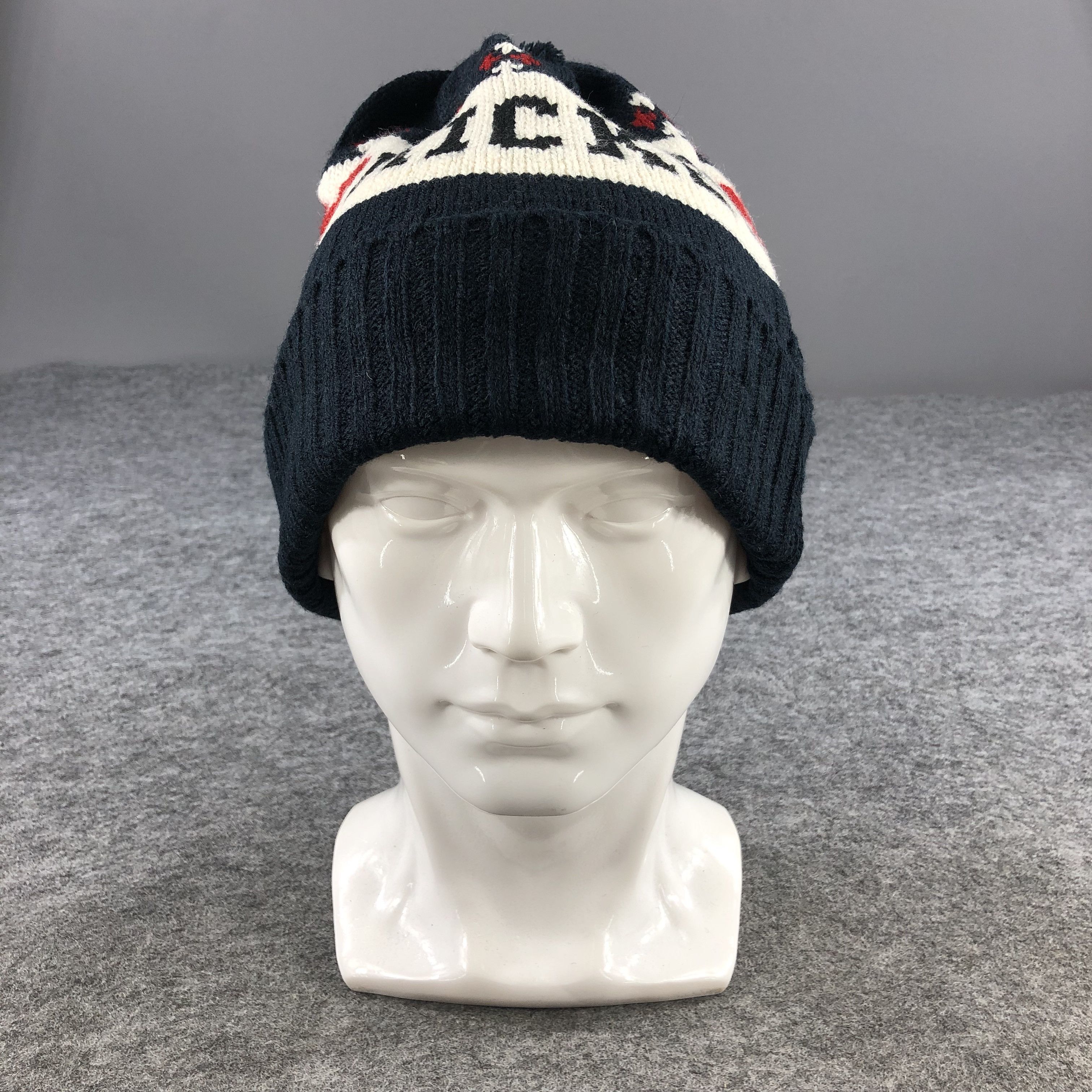 Mickey Mouse Mickey Bobble Beanie Snowcap Snow Hat B413 Size ONE SIZE - 1 Thumbnail