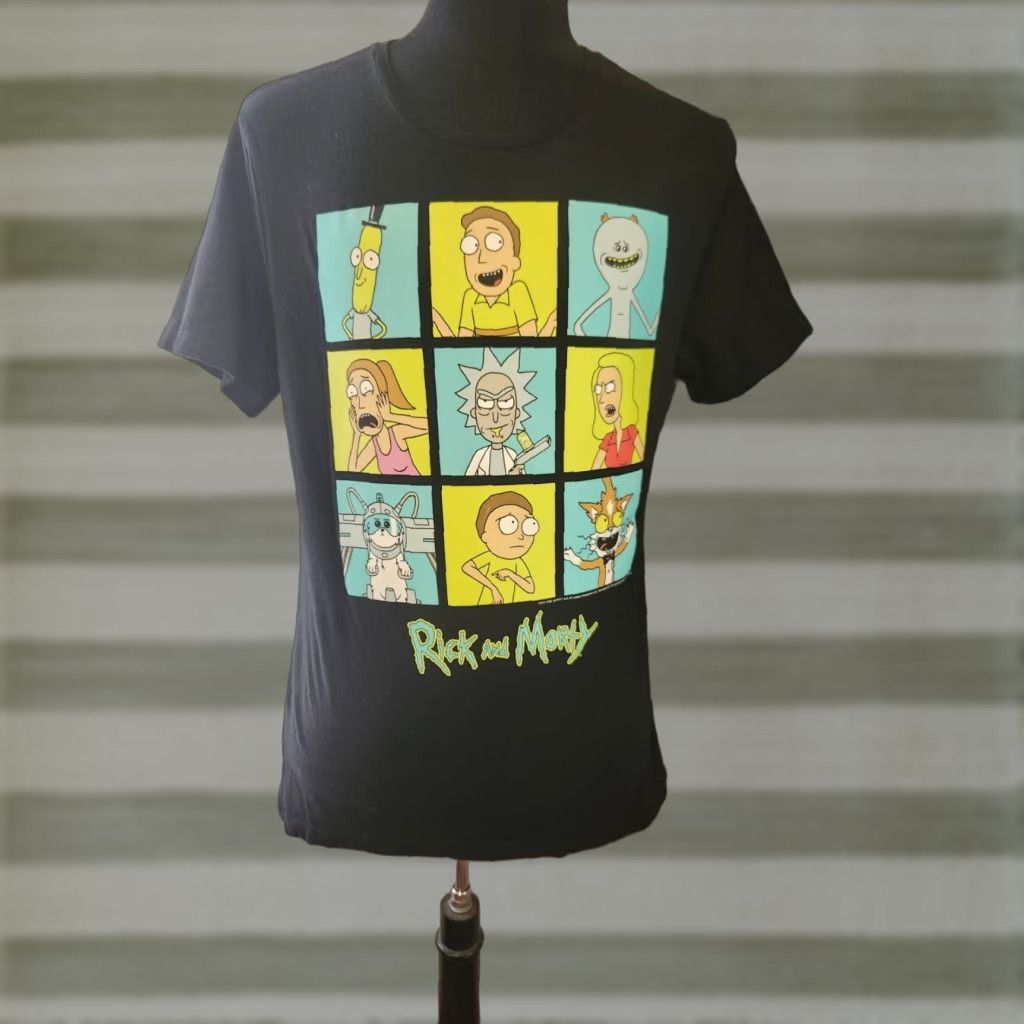 Old Navy VINTAGE Old Navy Rick and Morty Brady Bunch Block Photos Men's Black T Shirt Size Medium Size US M / EU 48-50 / 2 - 1 Thumbnail