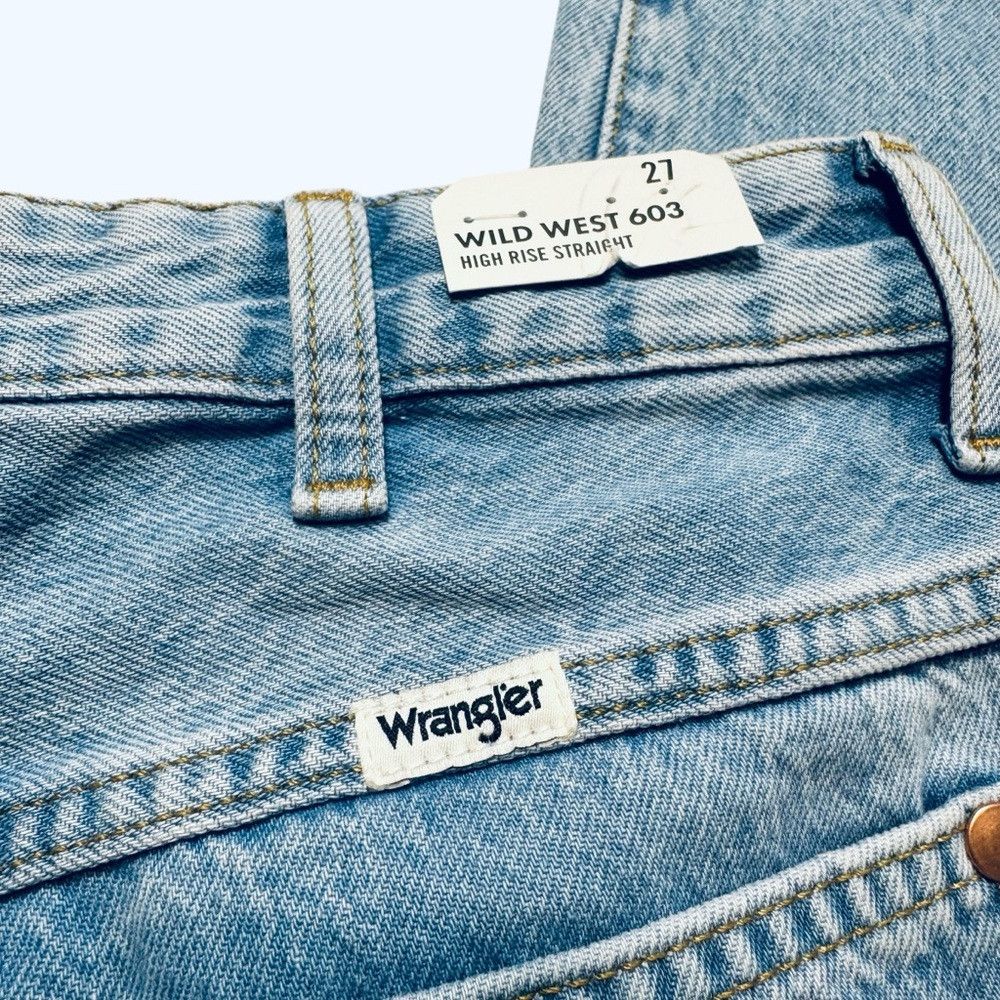 Wrangler NWT New Wrangler Wild West High Rise Straight Destructed Je Size 27" / US 4 / IT 40 - 7 Thumbnail