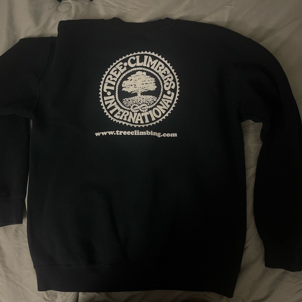 Gildan Black Gildan “get high climb trees” crewneck Size US M / EU 48-50 / 2 - 2 Thumbnail
