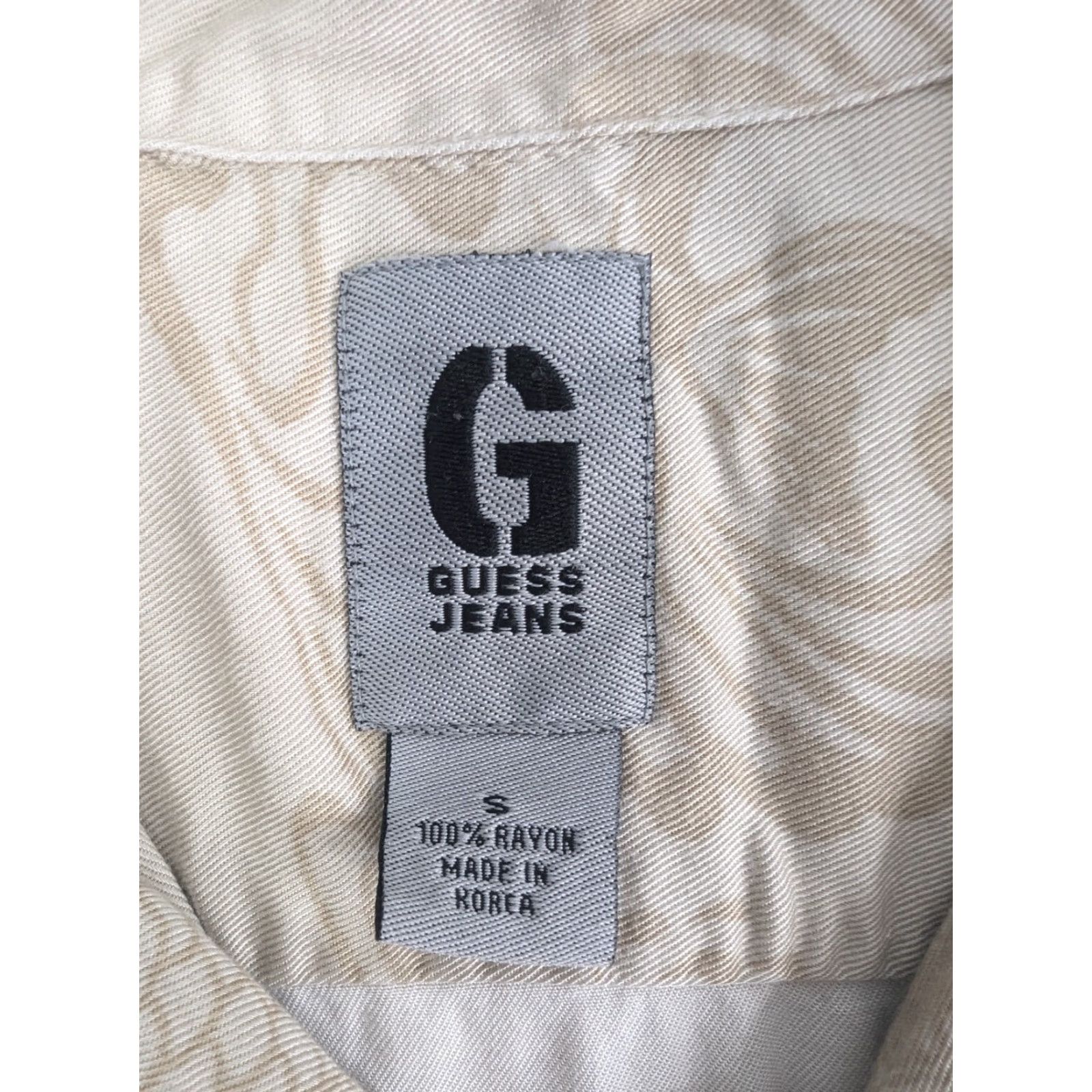 Guess GUESS Shirt Mens Small Beige Koi Embroidered Short Sleeve Button Up Camp Shirt Size US S / EU 44-46 / 1 - 7 Thumbnail