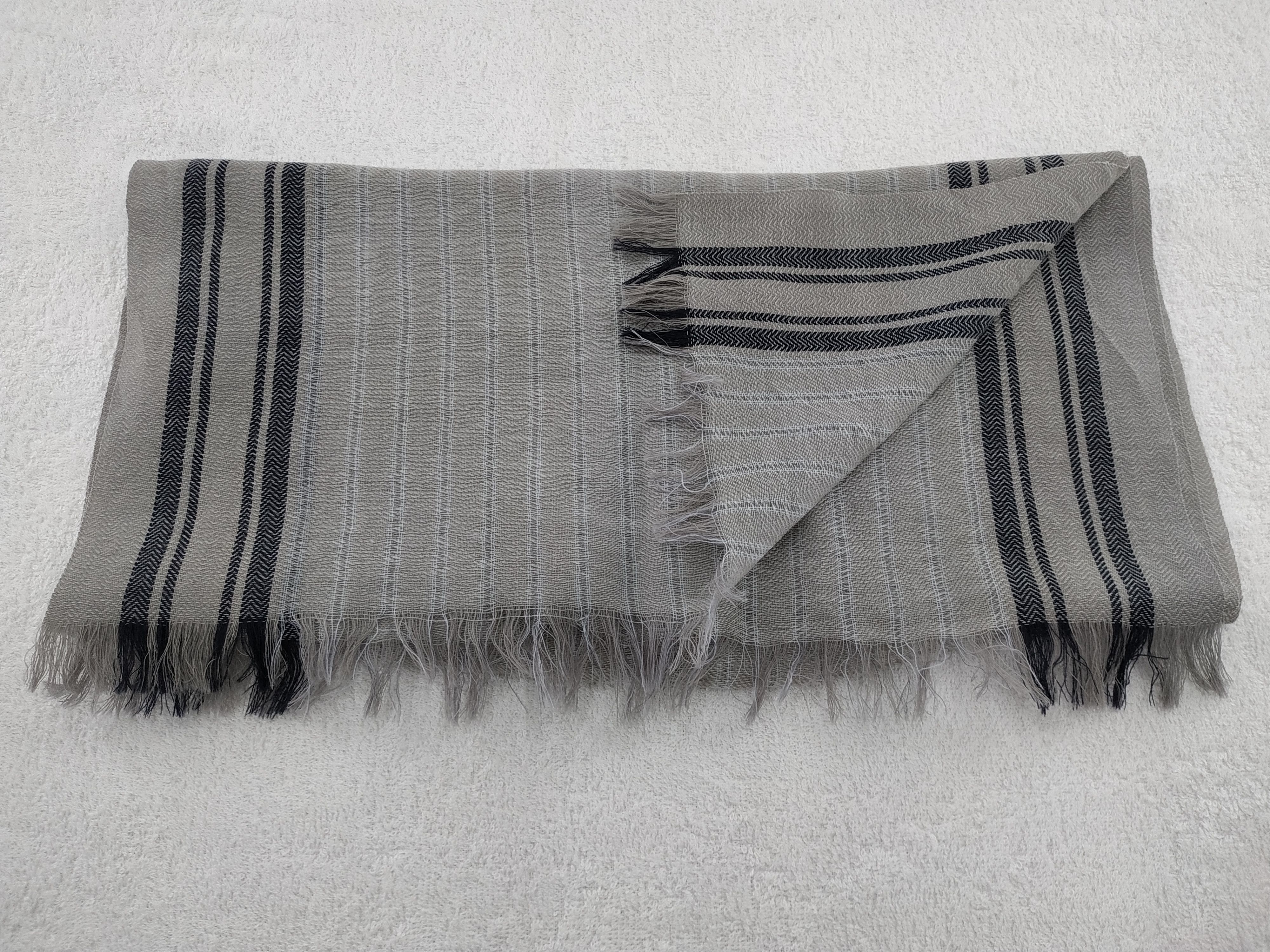 Armani Exchange Vintage Armani Exchange Scarf/Muffler/Neckwear MF305 Size ONE SIZE - 4 Thumbnail