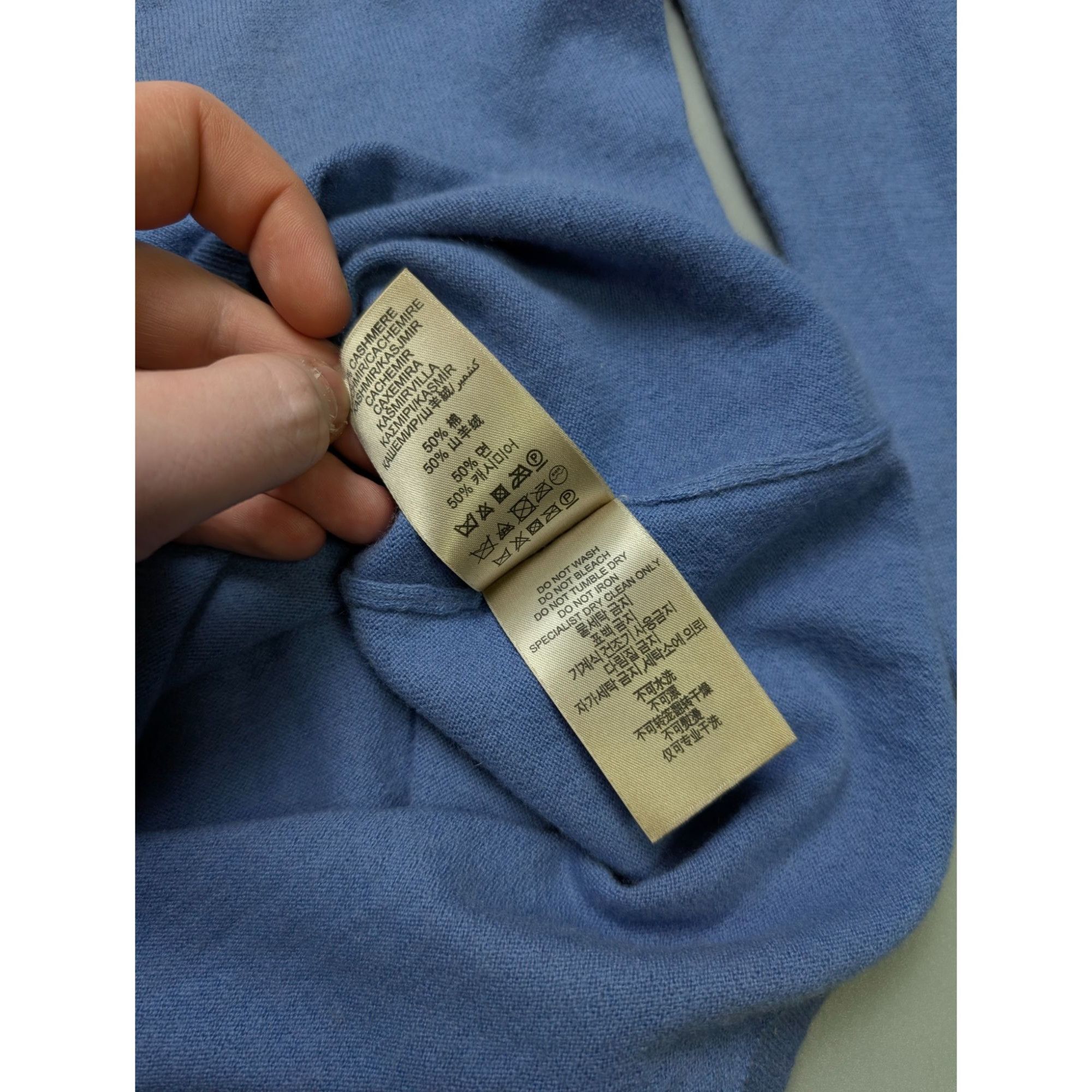 Burberry Burberry Cotton Cashmere V Neck Pullover (Y1096) Size M / US 6-8 / IT 42-44 - 4 Thumbnail