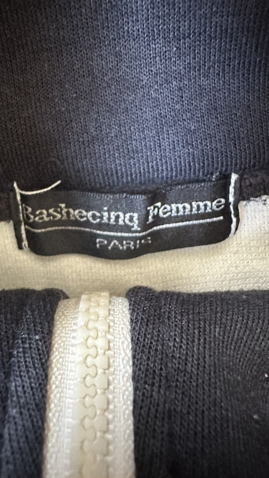 Japanese Brand VINTAGE BASHECINQ FEMME PARIS MIDZIPPER SEEATSHIRT Size US M / EU 48-50 / 2 - 7 Thumbnail