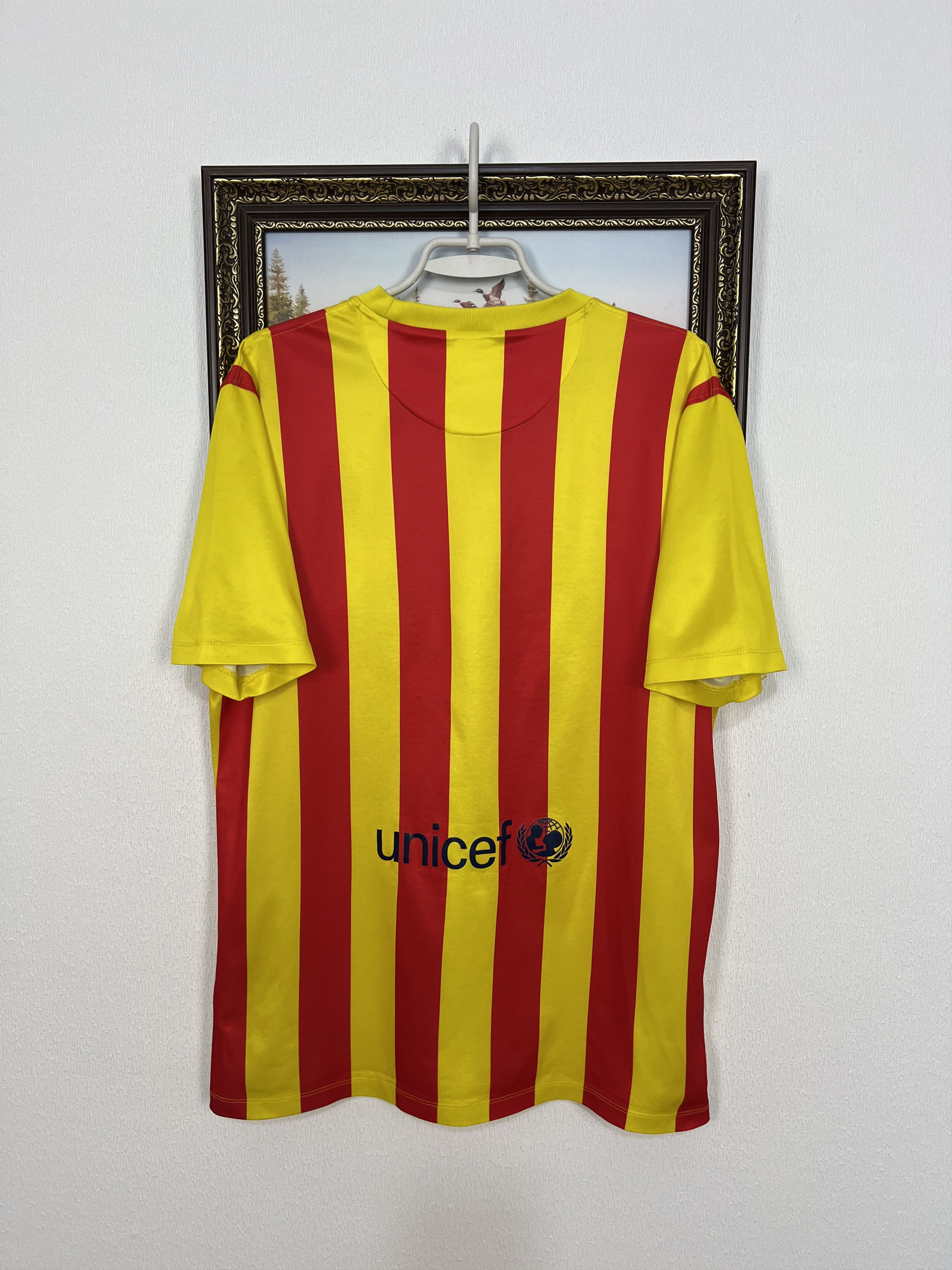 Nike Barcelona Away football shirt 2013 Soccer Nike Jersey Mens Size US L / EU 52-54 / 3 - 14 Thumbnail