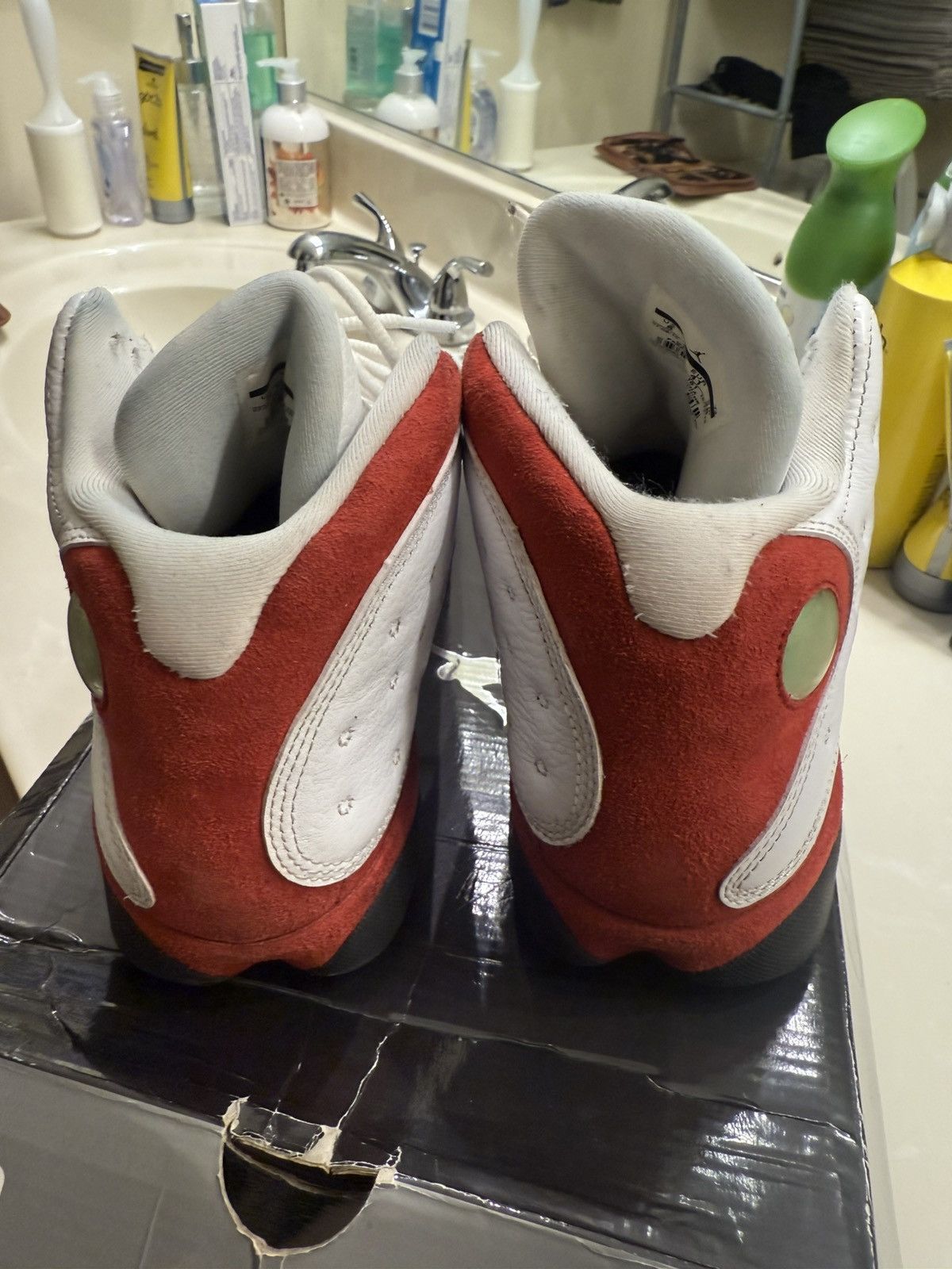 Nike air Jordan brand Chicago's bulls size 8 2010 cherry