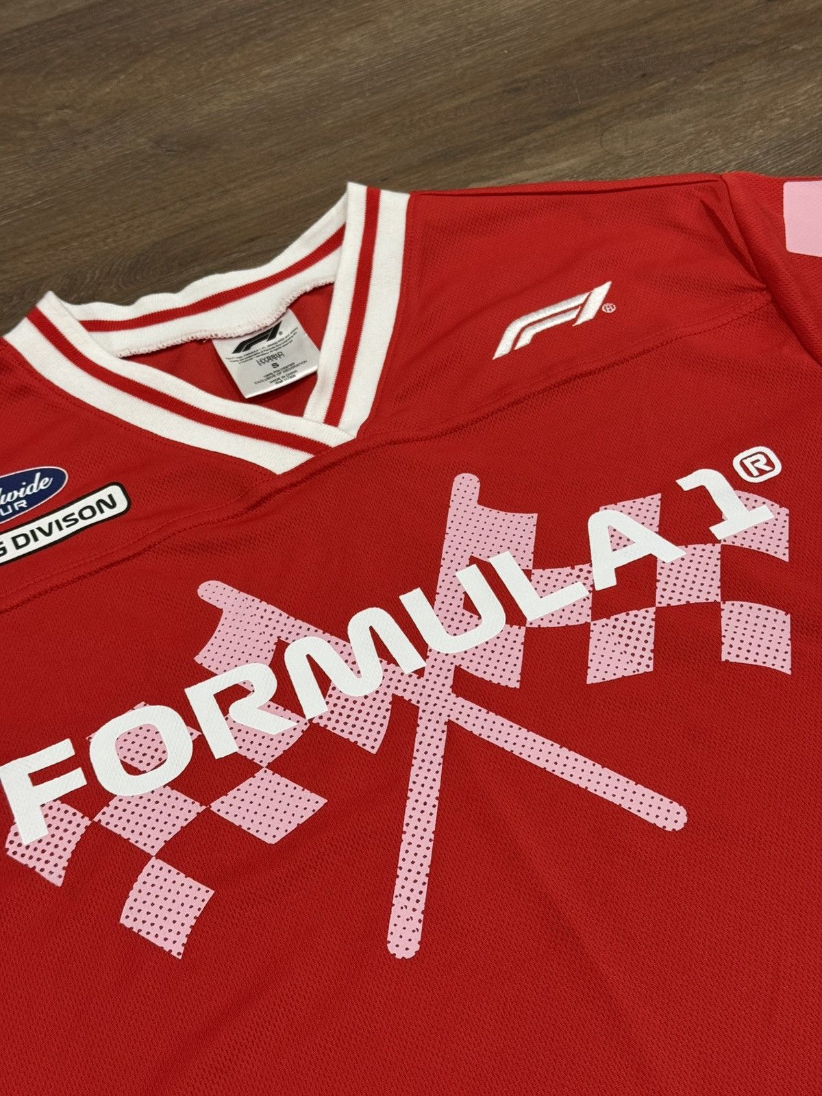 Formula 1 Formula 1 "Racing Division" Worldwide Tour Jersey Size US S / EU 44-46 / 1 - 5 Thumbnail