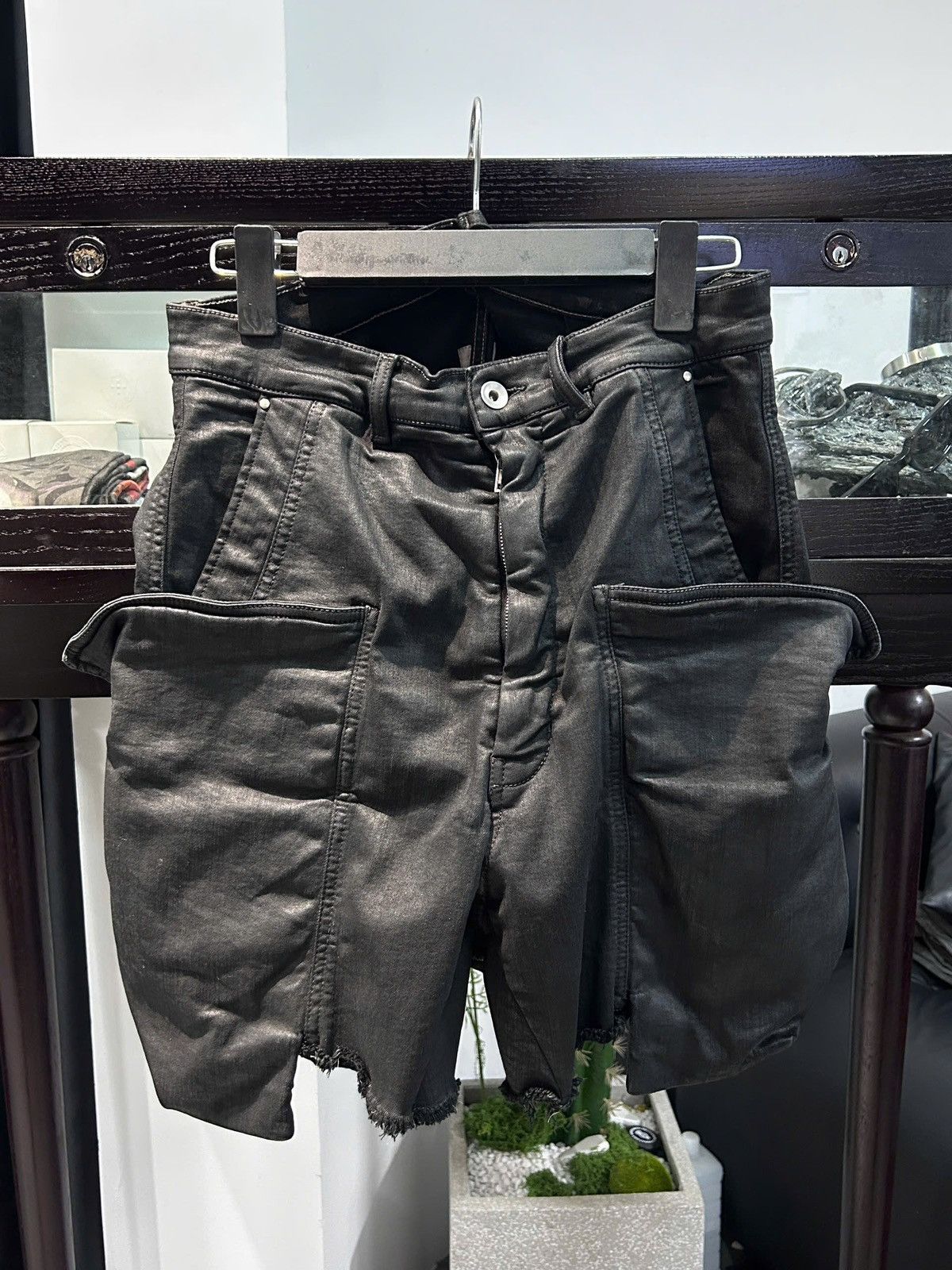 Rick Owens Rick Owens LIDO SS24 Waxed Denim Stefan Cargo Shorts