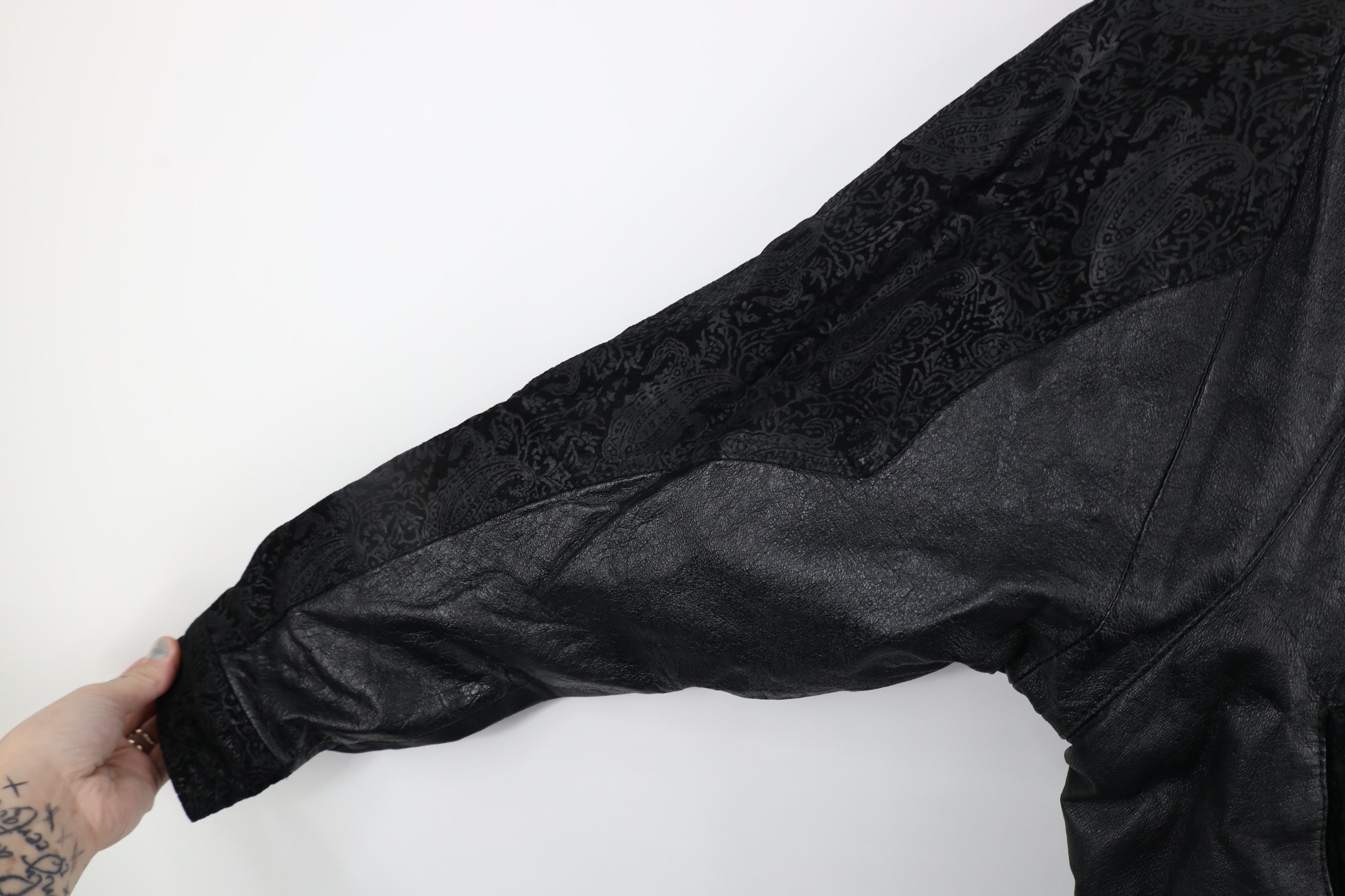 Vintage Vintage 90s Streetwear Goth Leather Bomber Jacket Black Size L / US 10 / IT 46 - 5 Thumbnail