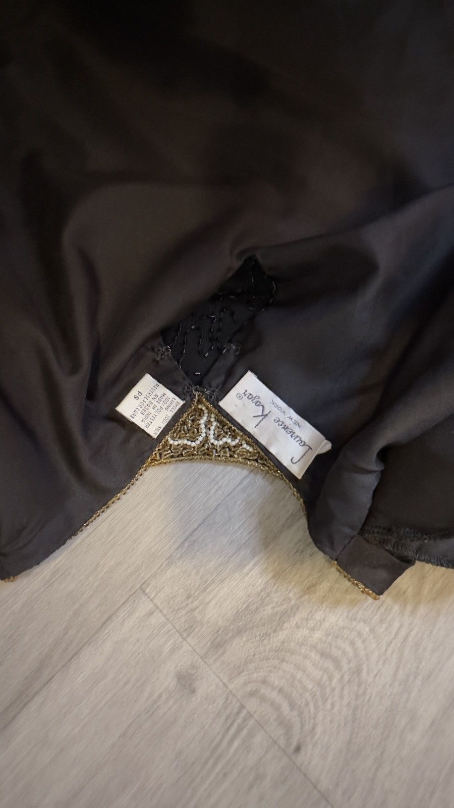 Vintage Silk Vintage Lawrence Kazar black and gold beaded top Size XS / US 0-2 / IT 36-38 - 9 Thumbnail