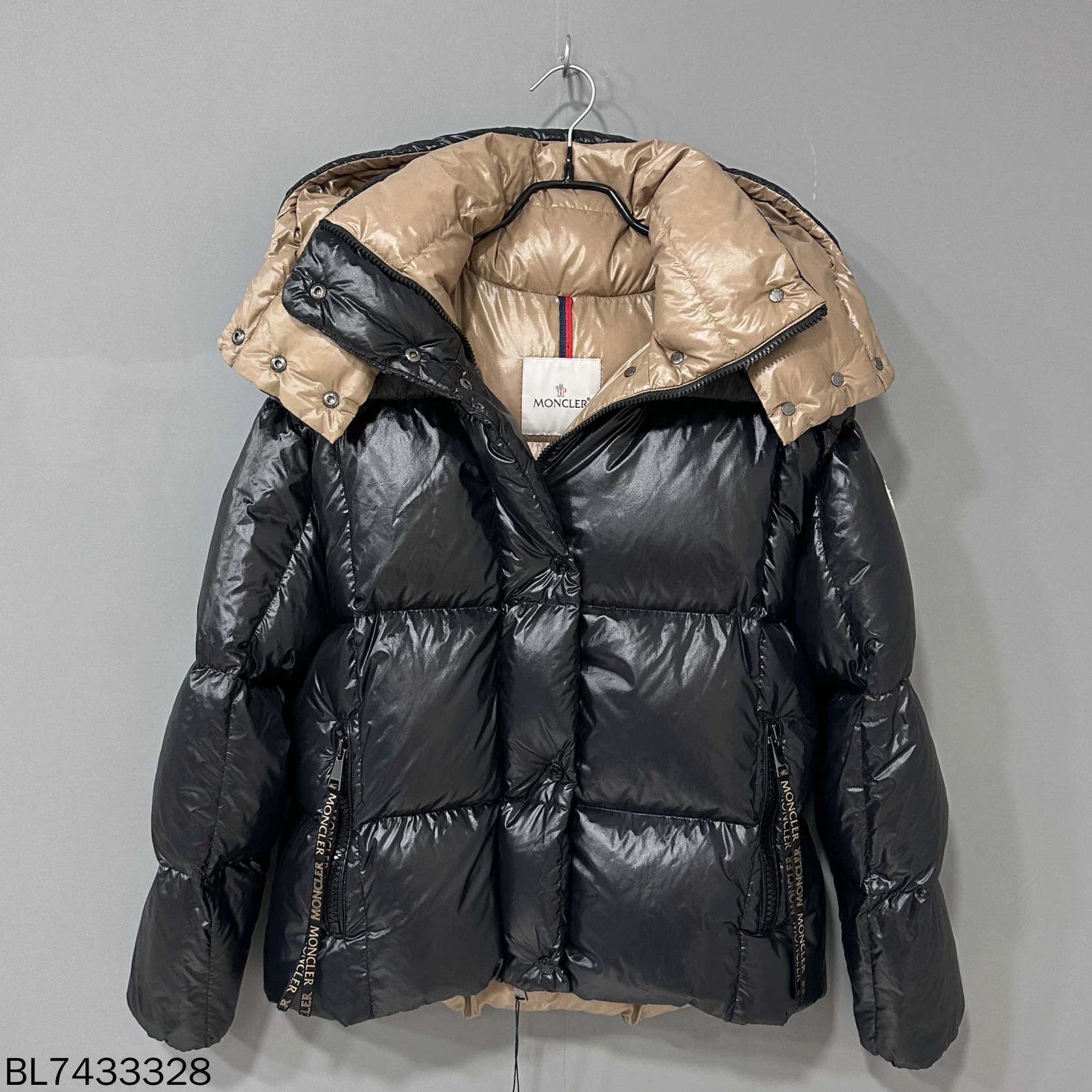 Moncler Parana down jacket women's black gold 0