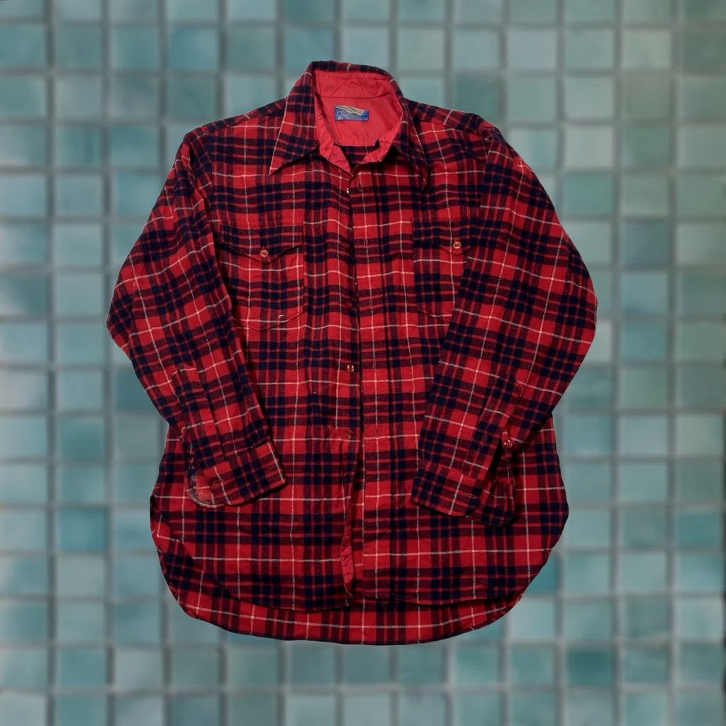 Pendleton VINTAGE Pendleton Shirt Mens Medium 16 1/8 Red Flannel Tartan Plaid Wool Button-Up Button-Down Outdoor Retro USA Mens Size US L / EU 52-54 / 3 - 1 Thumbnail