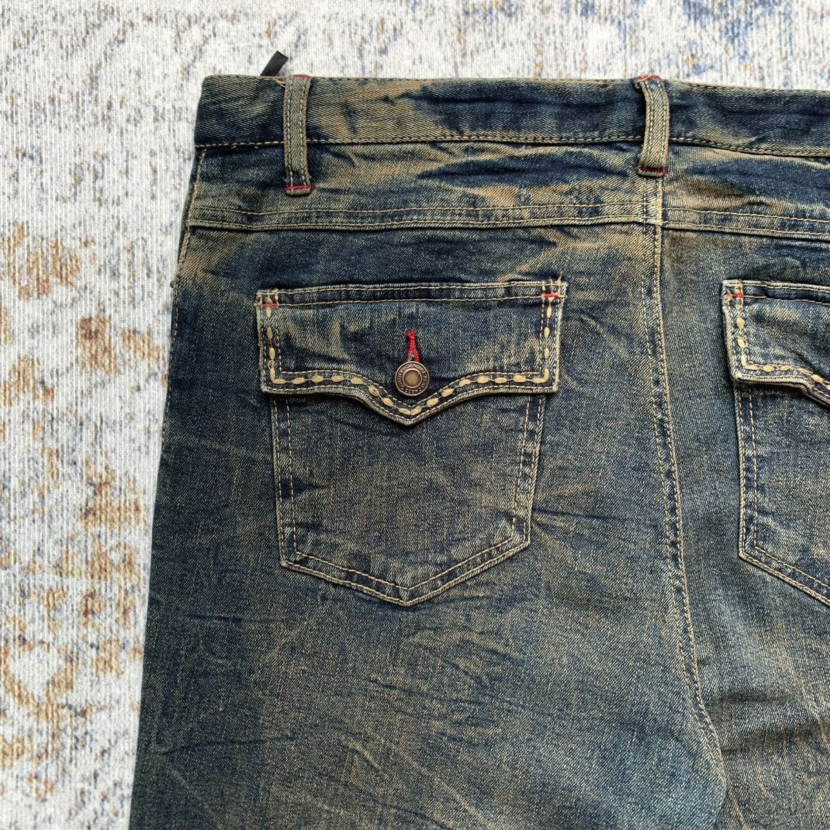 Vintage 2000s Japanese Brand Mud Wash Distressed Flared Jeans Size US 32 / EU 48 - 7 Thumbnail