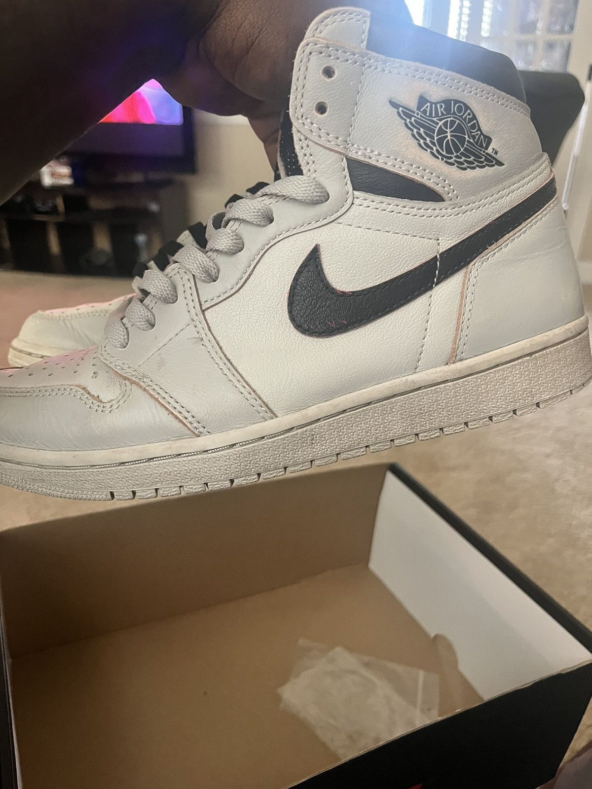 Jordan Brand × Nike Jordan 1 Paris Size US 8.5 / EU 41-42 - 2 Thumbnail