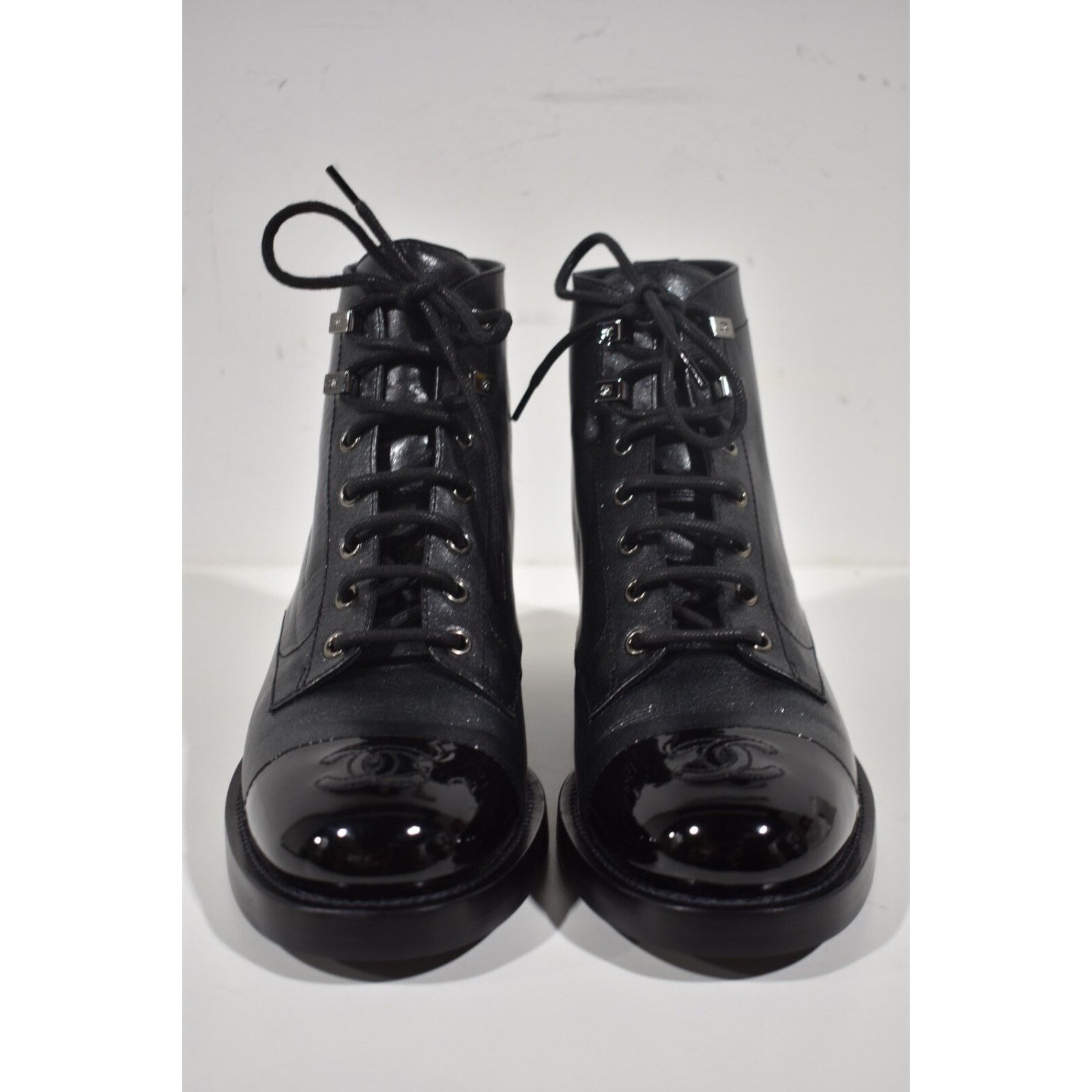Chanel Chanel 20A Black Calfskin Leather CC Combat Lace Up Tie Size US 9.5 / IT 39.5 - 5 Thumbnail