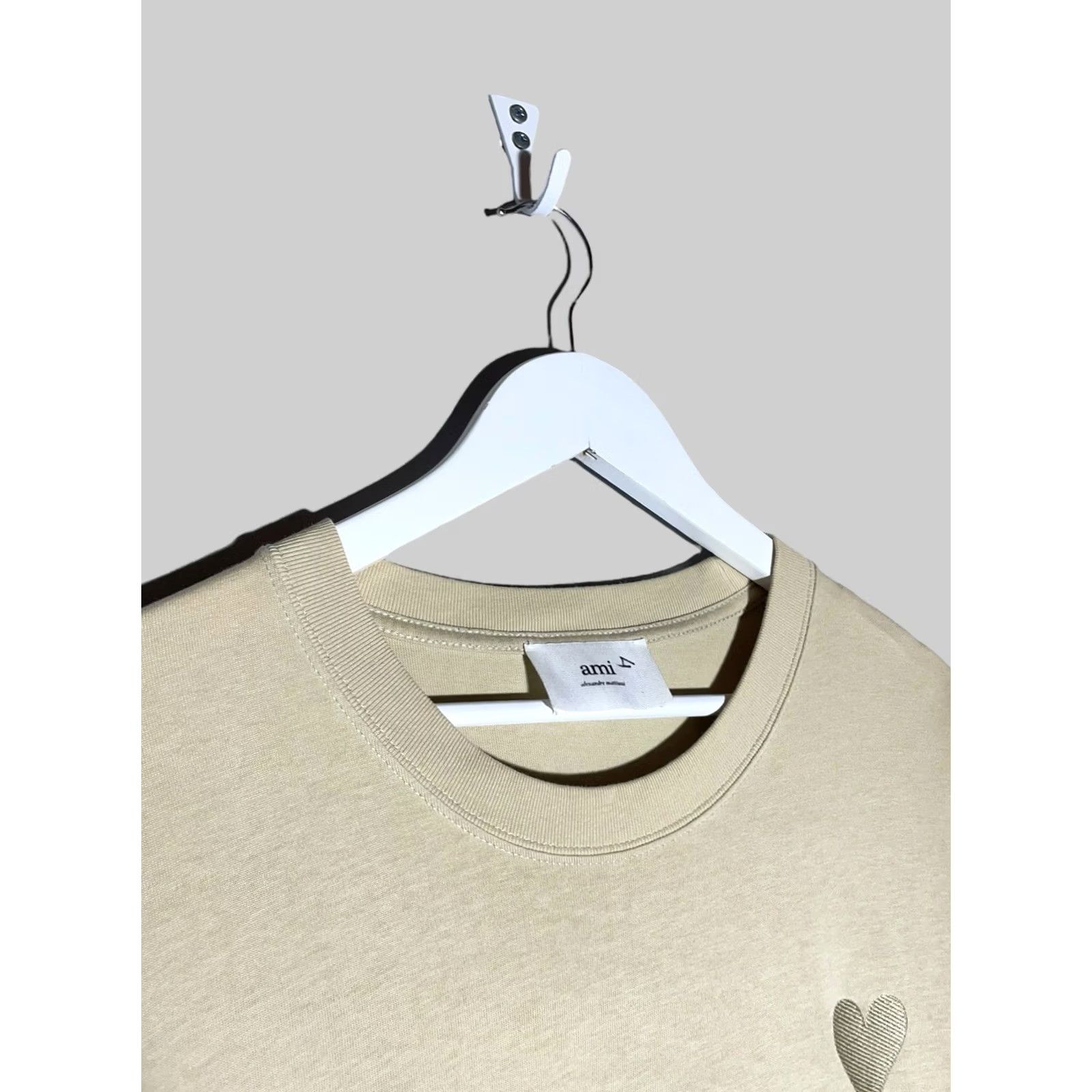 Vintage AMI T-Shirt Men’s Beige Crew Neck Short Sleeve L Cotton Logo Size US L / EU 52-54 / 3 - 3 Thumbnail
