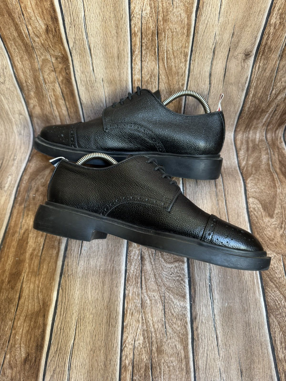 Designer × Thom Browne Pebble grain lightweight rubber sole derby Size US 7 / EU 40 - 6 Thumbnail