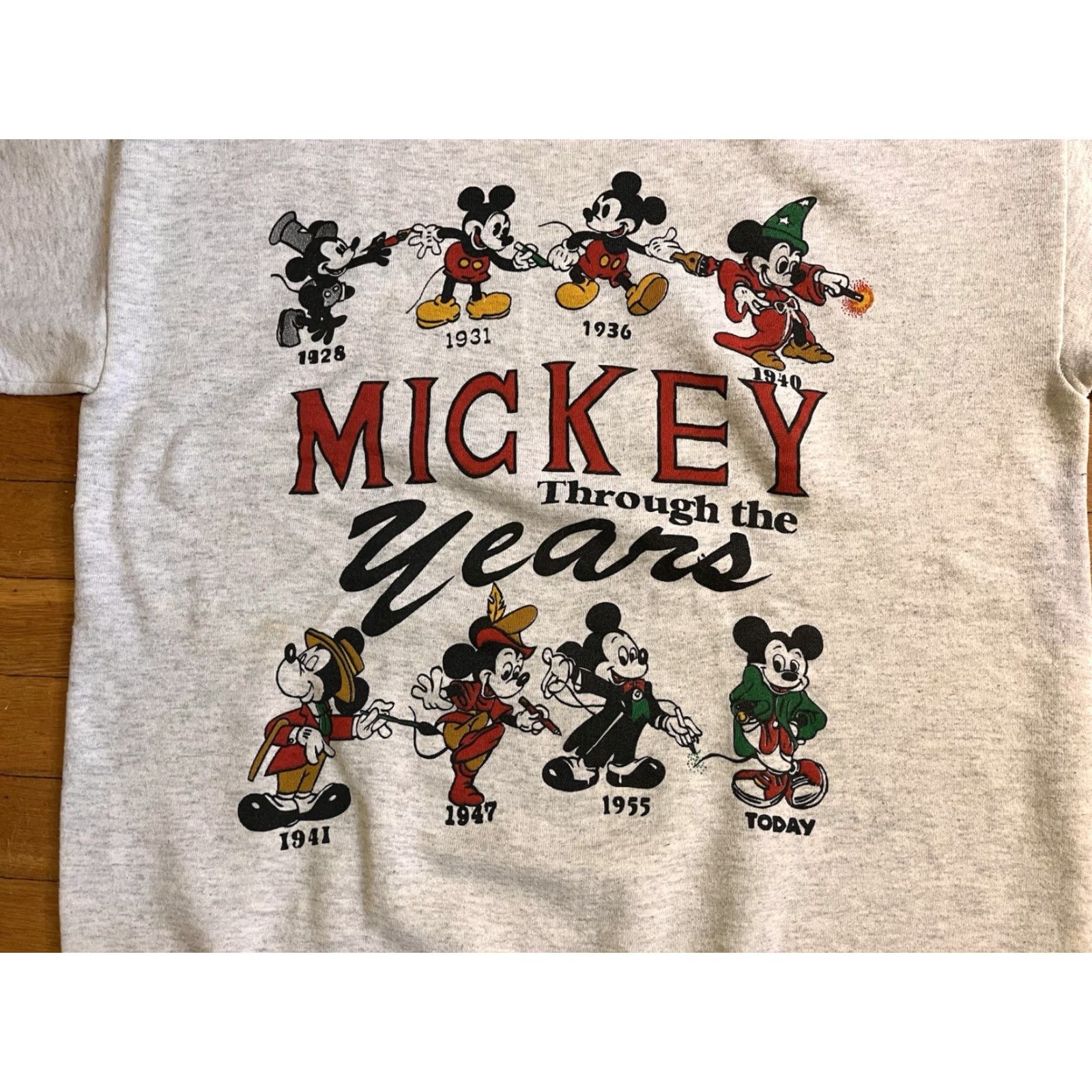 Vintage VINTAGE Mickey Mouse Through The Years Sweatshirt Men’s L Grey 80s Cartoon Retro USA Graphic Print Sweatshirt Mens VINTAGE Size US L / EU 52-54 / 3 - 3 Thumbnail