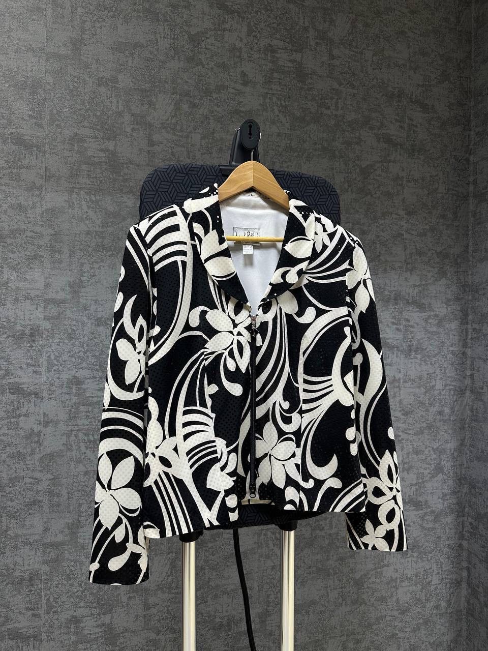 Japanese Brand × Vintage Vintage Joseph Ribkoff Trends White Jacket Size M / US 6-8 / IT 42-44 - 3 Thumbnail