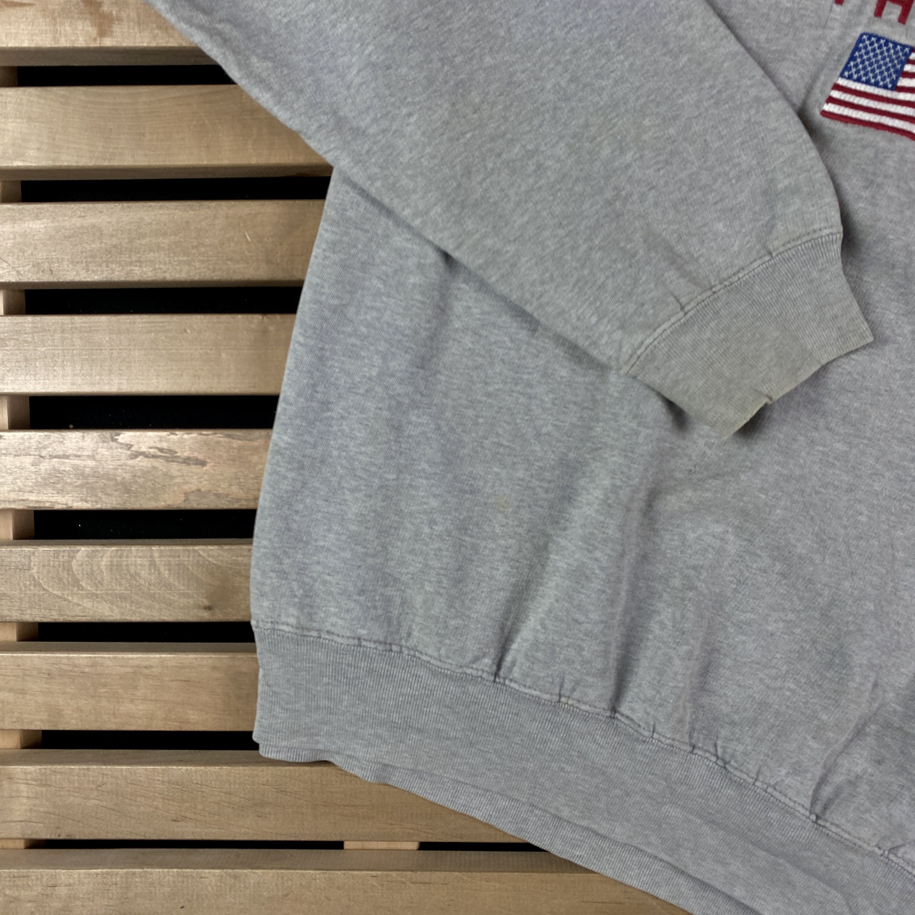 Chaps Ralph Lauren × Ralph Lauren × Vintage Mens Sweatshirt Chaps Ralph Lauren Vintage Big Print Size L Size US L / EU 52-54 / 3 - 3 Thumbnail