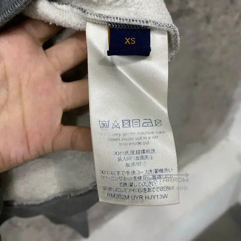 Louis Vuitton Louis Vuitton Gray Long Sleeve Sweatshirt . Size US XS / EU 42 / 0 - 7 Thumbnail