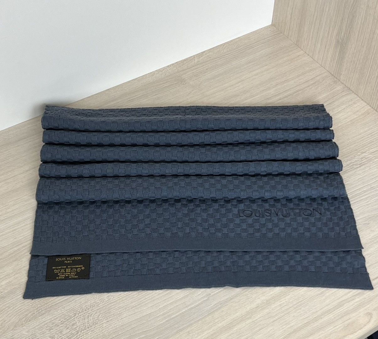 Louis Vuitton Louis Vuitton Damier Scarf M75351-Cotton Cashmere Men’s Size ONE SIZE - 4 Thumbnail