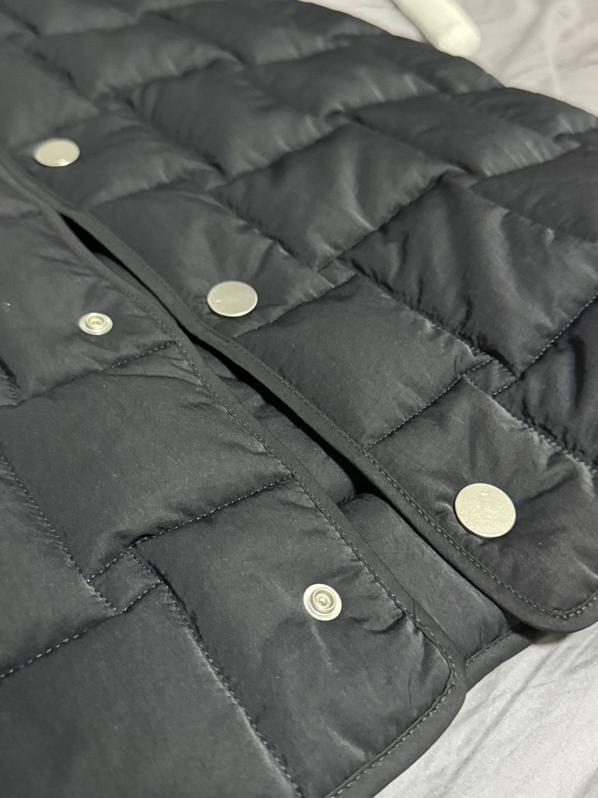 Bottega Veneta Gilet Intreccio Padded Tech Nylon Button On Vest Size US L / EU 52-54 / 3 - 7 Thumbnail