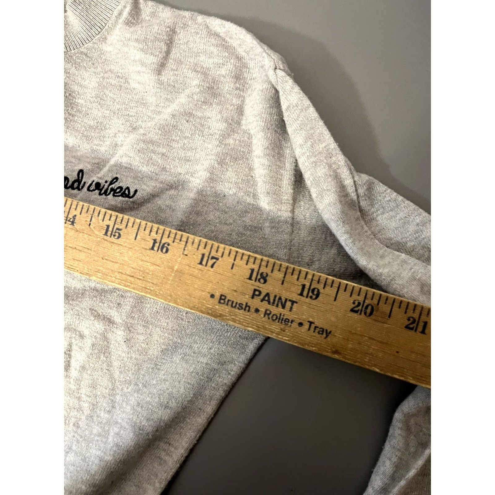 Gap Gap "Good Vibes" Sweater XS Grey Crewneck Women’s Size XS / US 0-2 / IT 36-38 - 5 Thumbnail