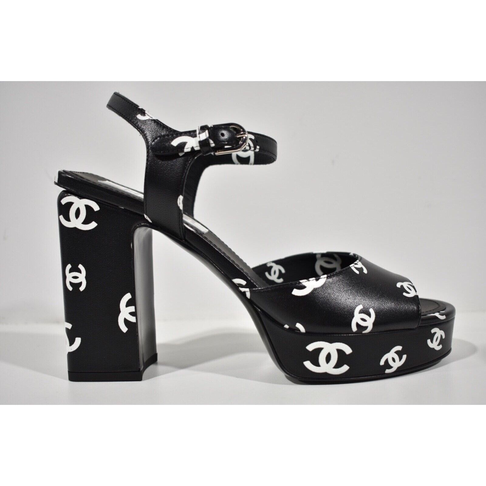 Chanel Chanel Lambskin Platform Strap Block Heel Sandal 40 Size US 10 / IT 40 - 1 Thumbnail