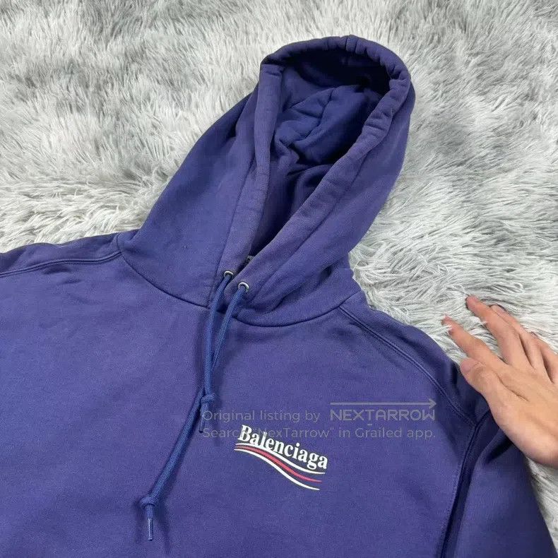 Balenciaga Balenciaga Coke Sweatshirt Size US S / EU 44-46 / 1 - 2 Thumbnail