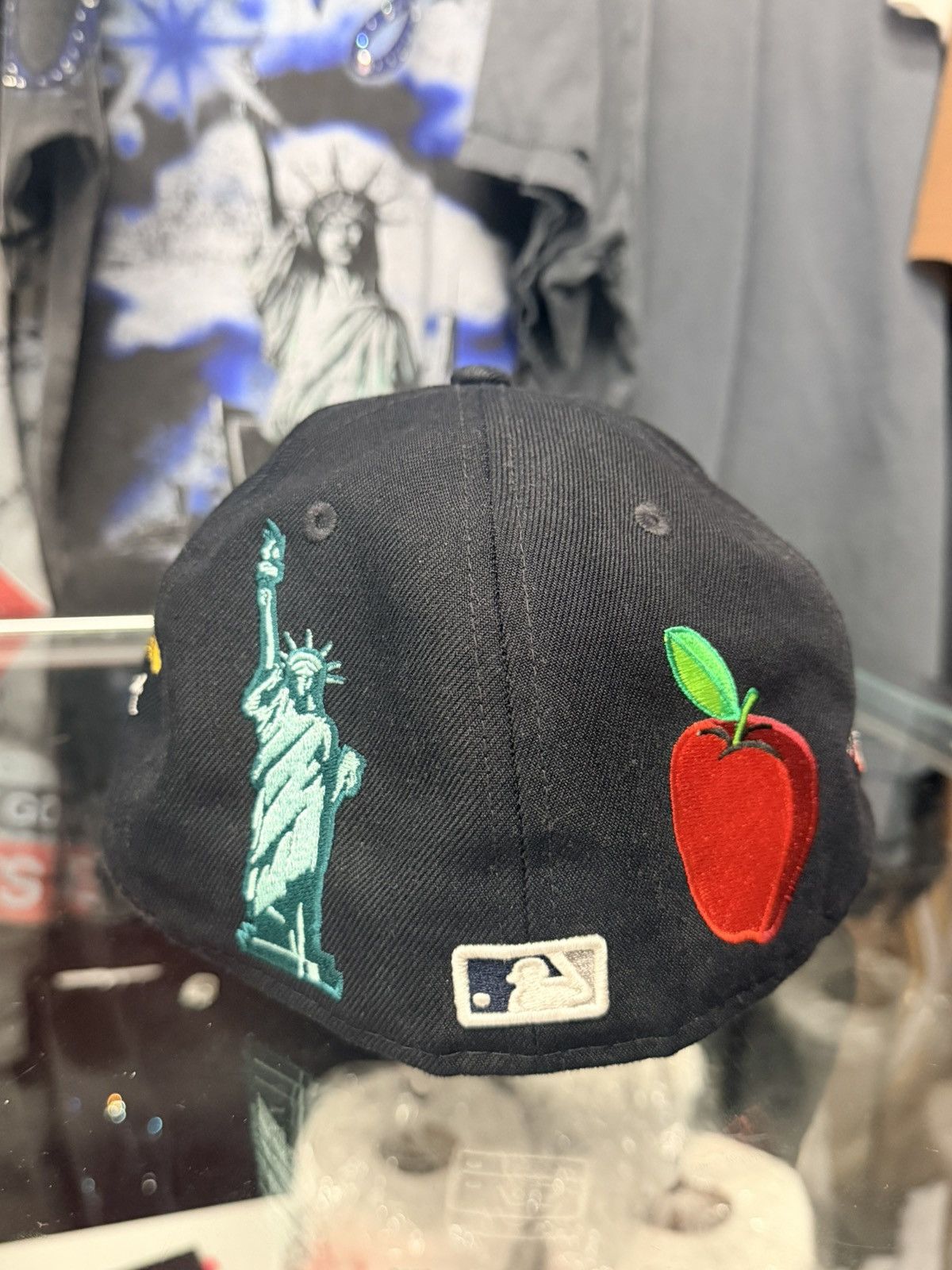 New Era New York Yankees Fitted Hat Size ONE SIZE - 3 Thumbnail