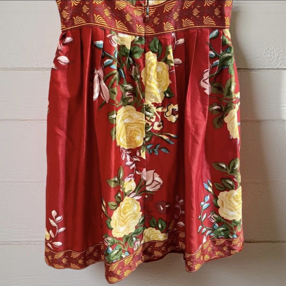 Forever 21 Floral Red Dress with Yellow Accents w/Red Beading Size S / US 4 / IT 40 - 8 Thumbnail
